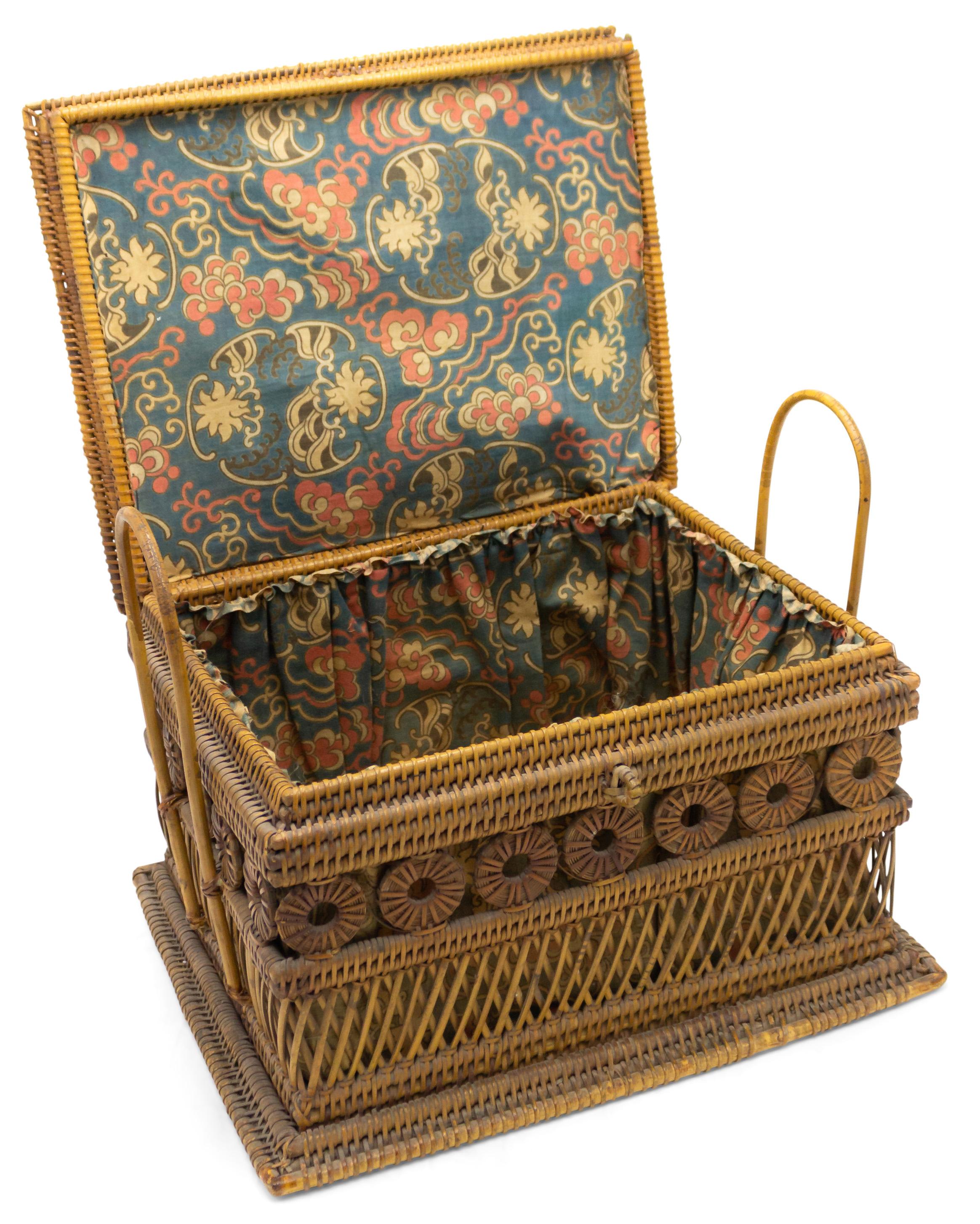 British English Victorian Wicker Box For Sale