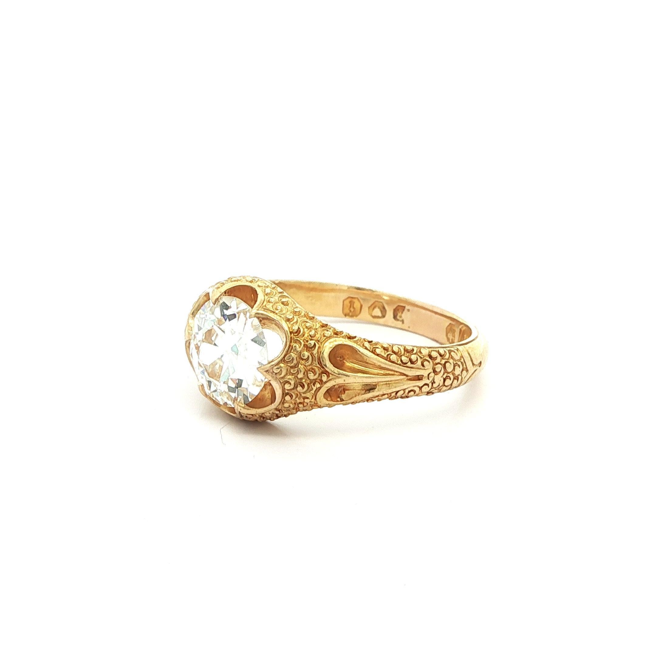 Englischer viktorianischer Gelbgold GIA 1,68ct Diamant Solitär Strukturierter Belcher Ring im Angebot 7