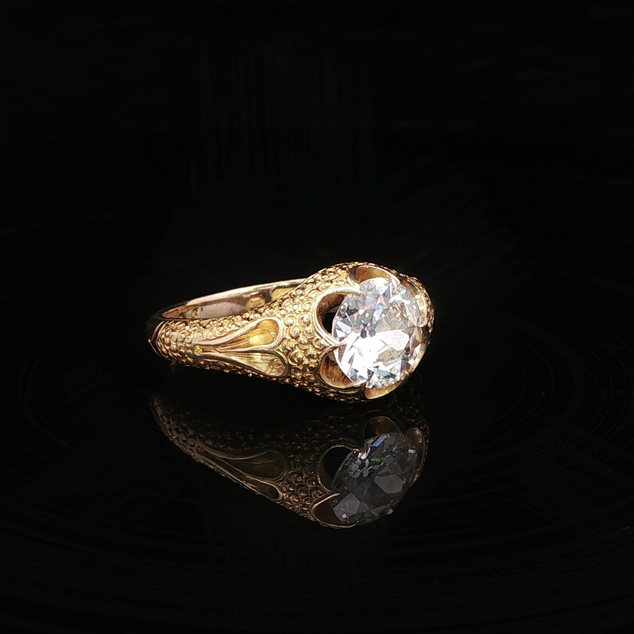 Englischer viktorianischer Gelbgold GIA 1,68ct Diamant Solitär Strukturierter Belcher Ring (Viktorianisch) im Angebot