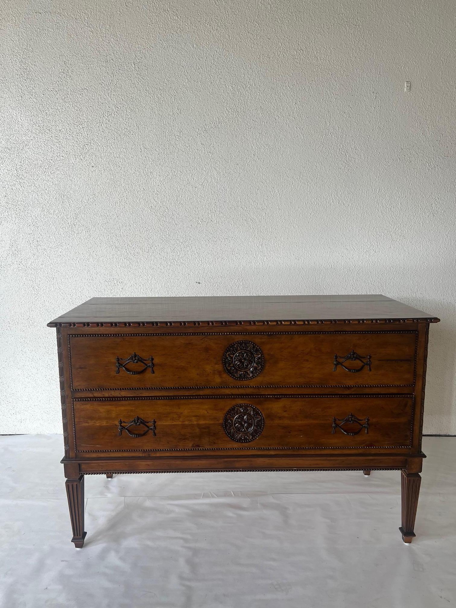 English Vintage Chest of Drawers 2