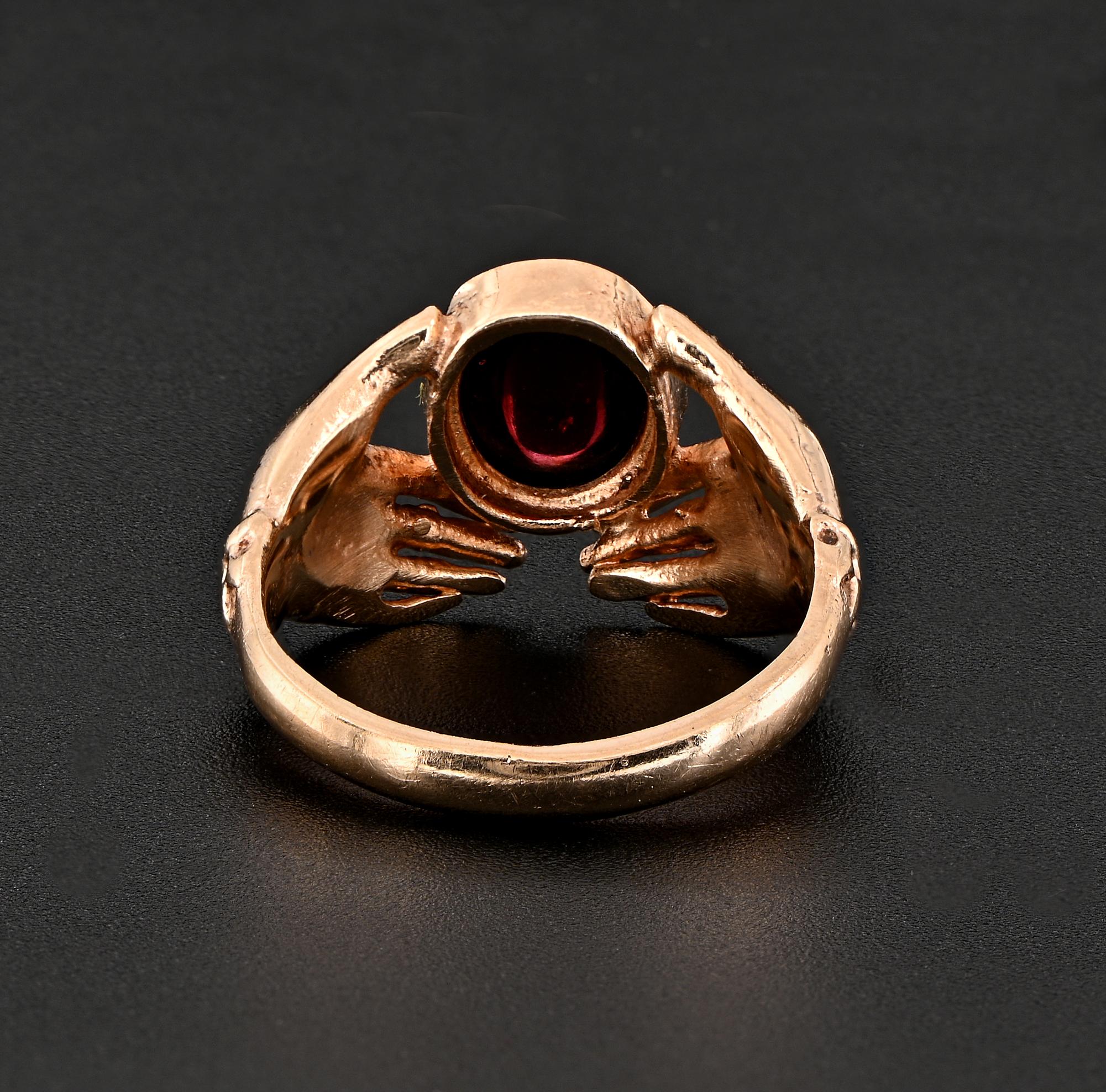 Anillo vintage inglés Fede Granate oro de 9 KT en venta 1