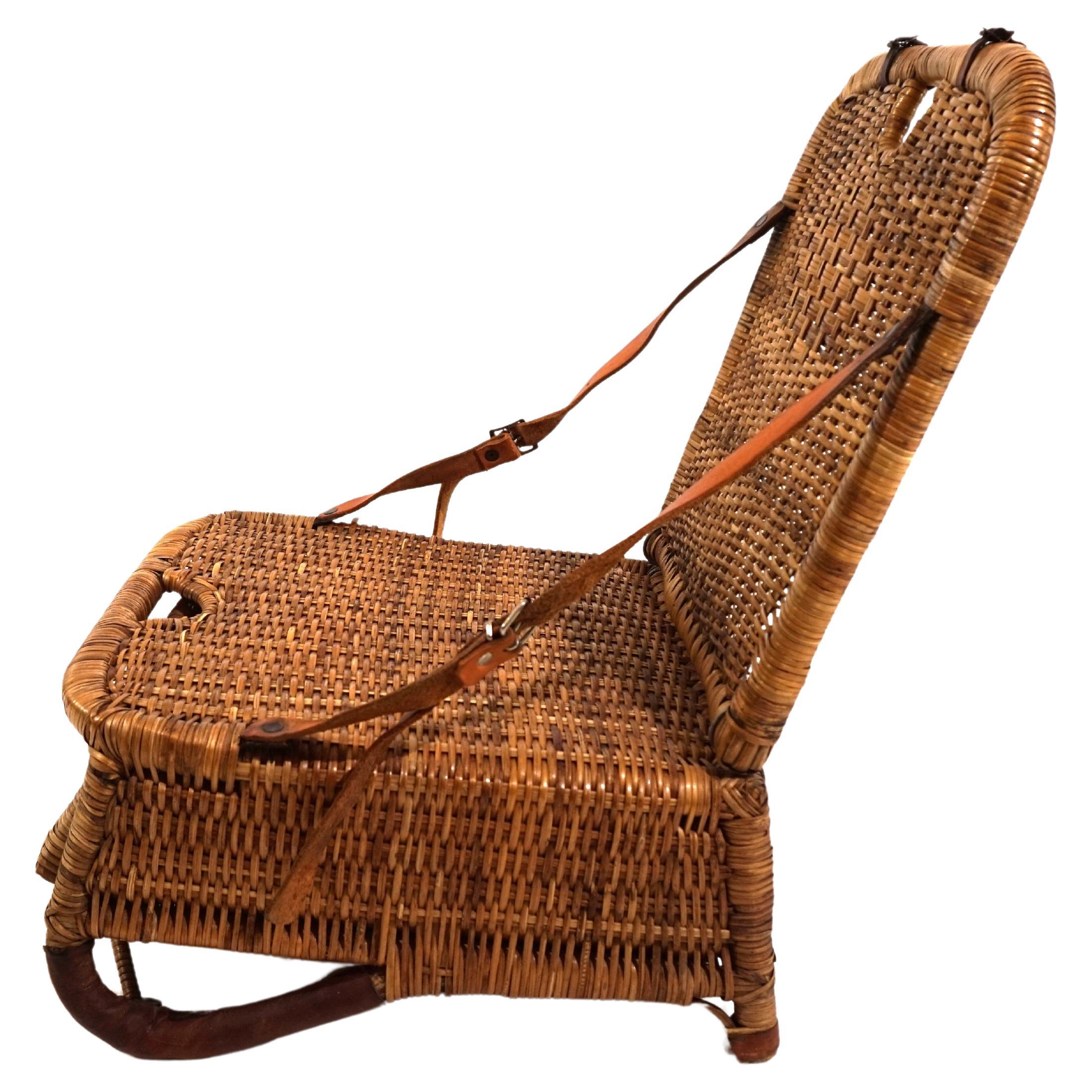 English vintage rattan beach chair For Sale