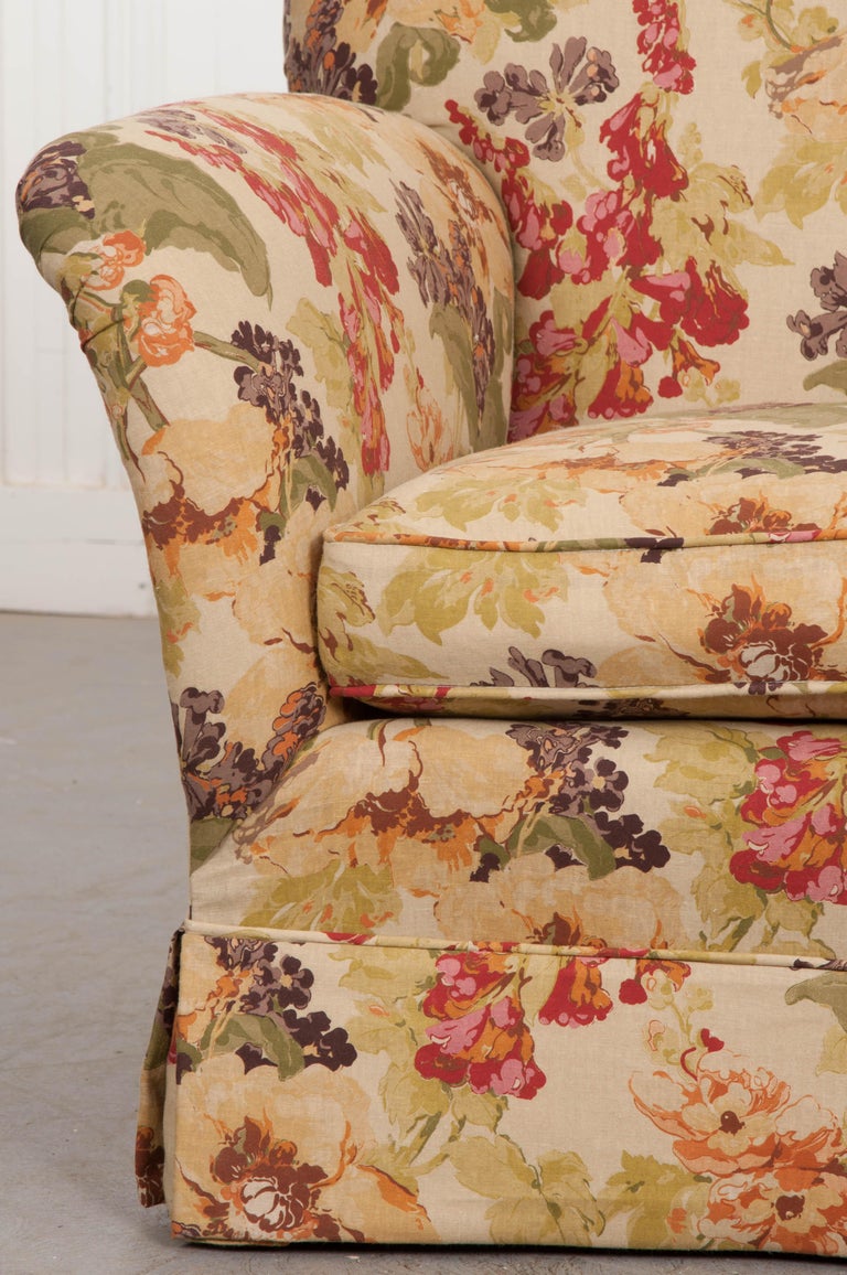 English Vintage Settee Loveseat For Sale at 1stDibs