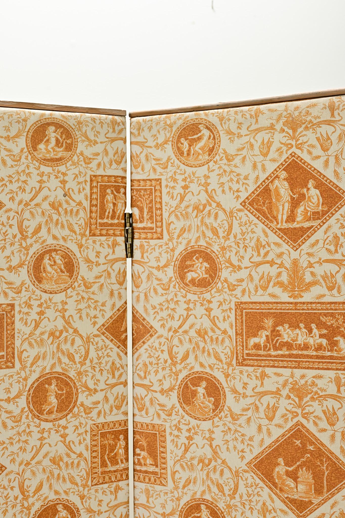 English Vintage Upholstered Screen For Sale 1