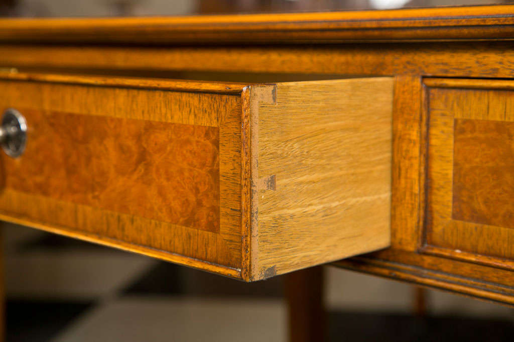 English Walnut Burl Two-Drawer Writing Table In New Condition For Sale In Woodbury, CT
