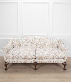 Kamelrückensofa aus englischem Nussbaum