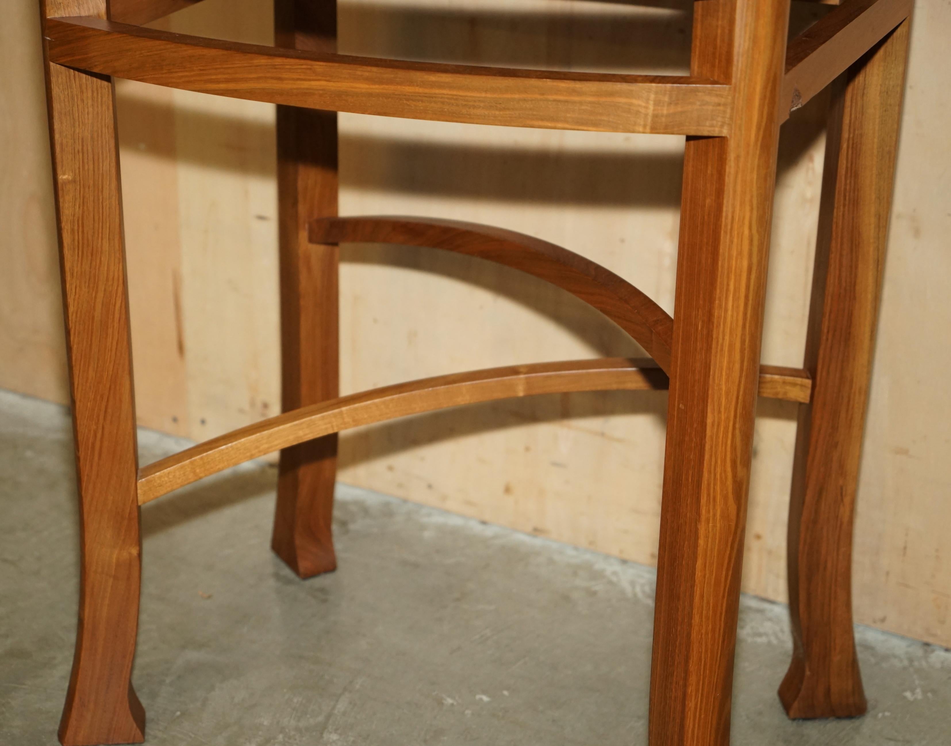 ENGLISH WALNUT DEREK ELLIOTT GLASS SHELVED DISPLAY OR DRINKS CABiNET For Sale 2