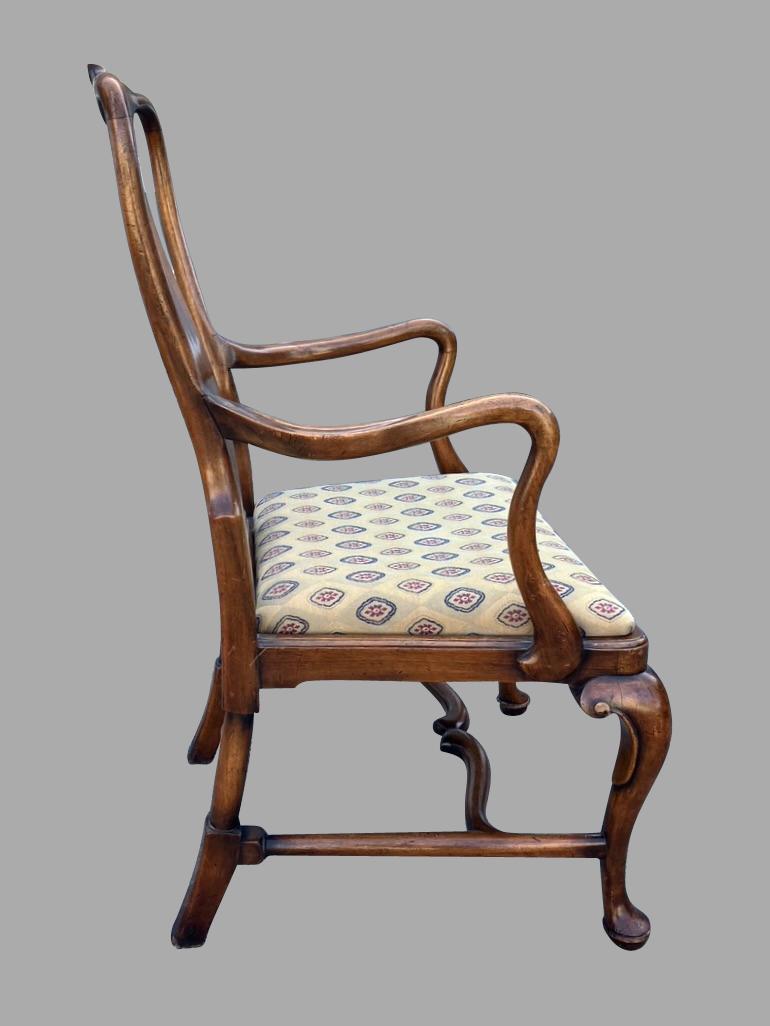 19th Century English Walnut George II Style Open Armchair of Large Scale For Sale