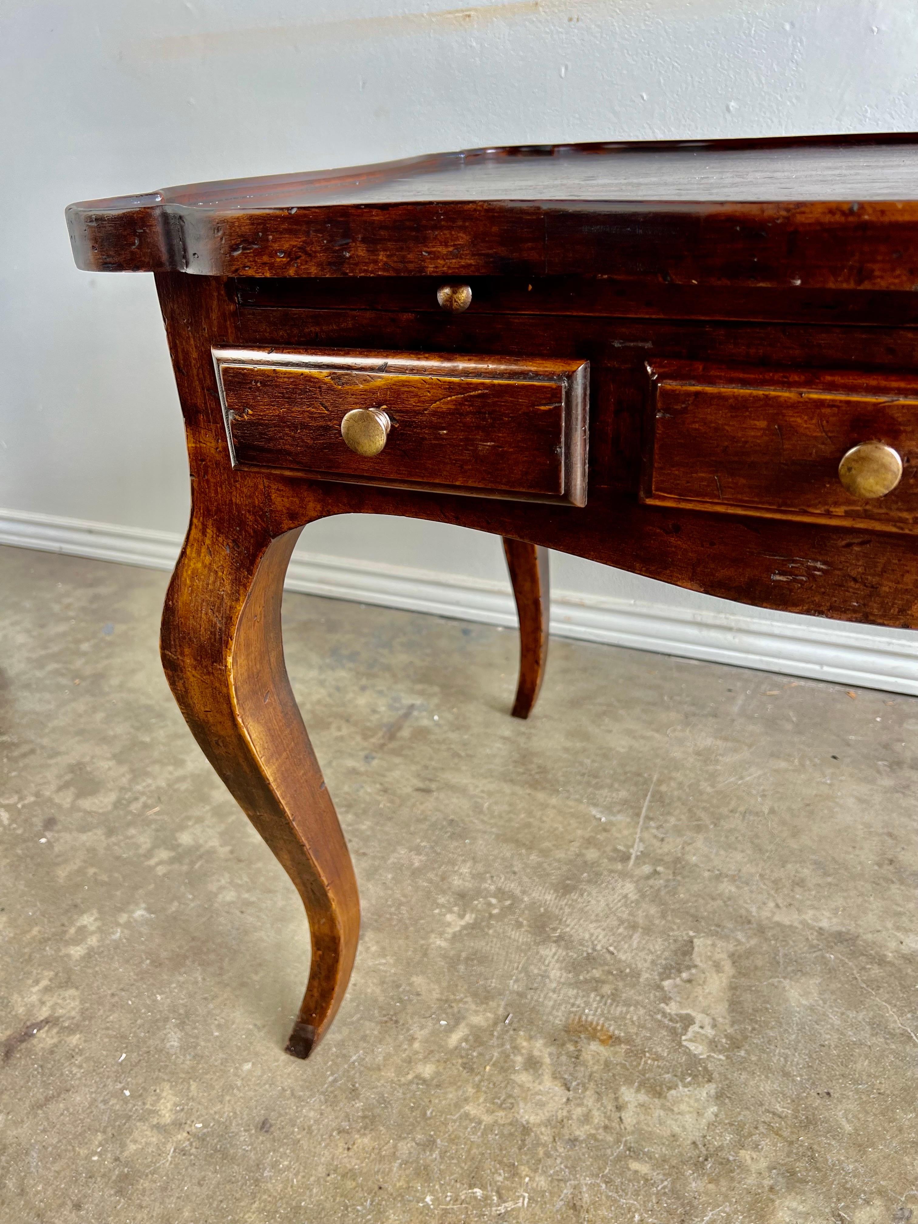 English Walnut Tea Table, circa 1940s For Sale 5