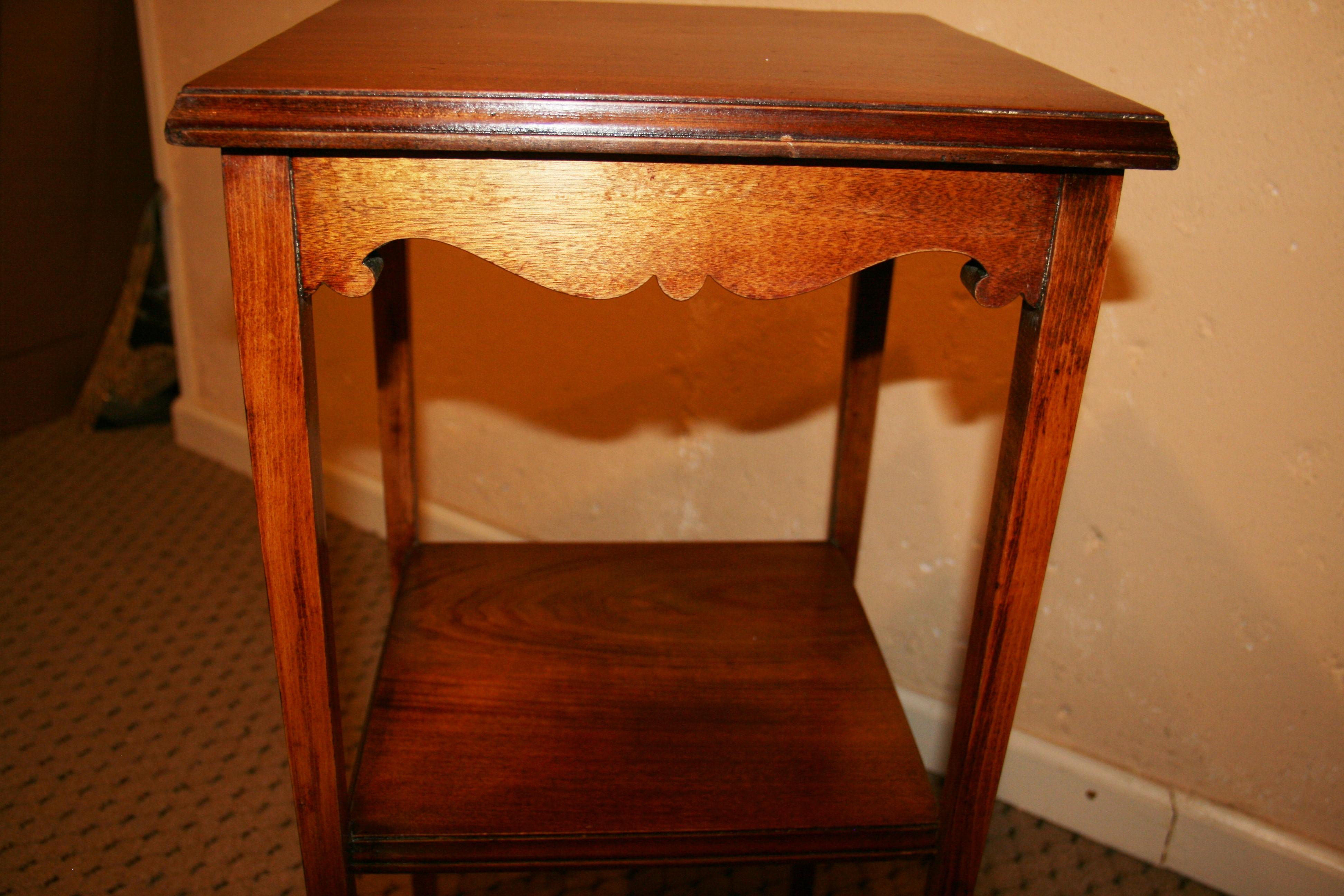 Hardwood English Walnut Two Level Scalloped  Spider Leg Table / Pedestal 1920's For Sale