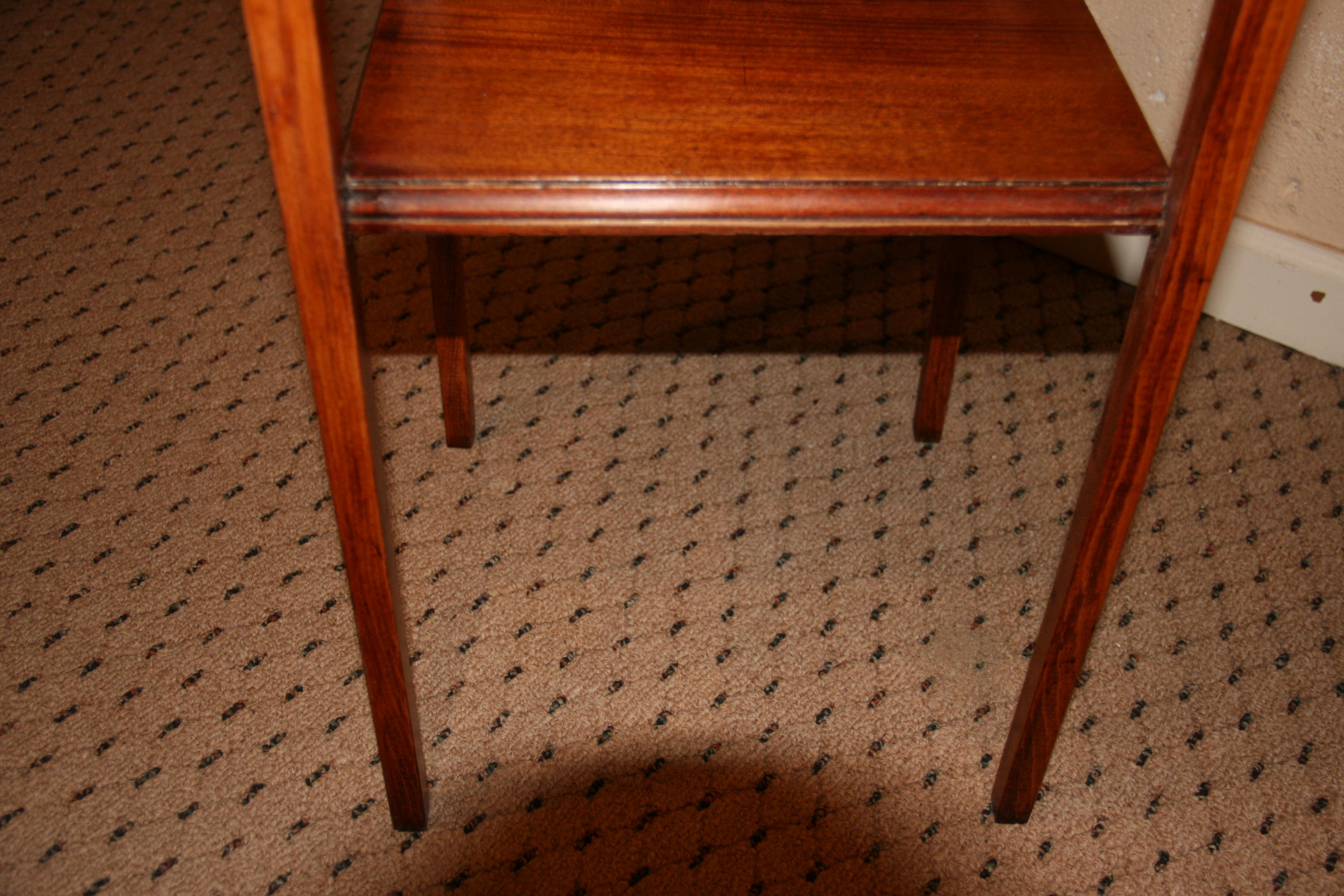 Hardwood English Walnut Two Level Scalloped  Spider Leg Table / Pedestal 1920's For Sale