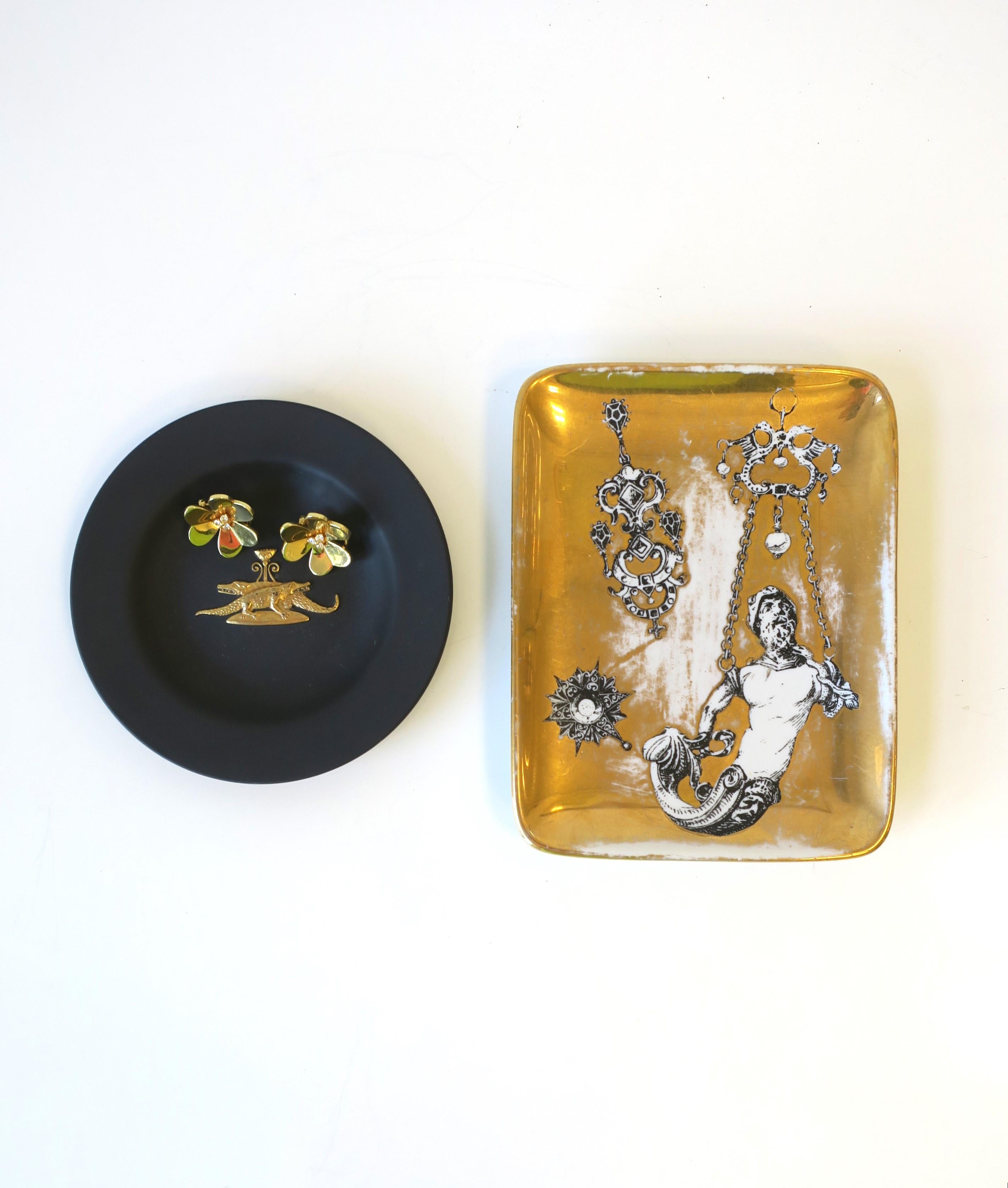 English Wedgwood Black Basalt and Gold Jewelry Dish Neoclassical Revival 1