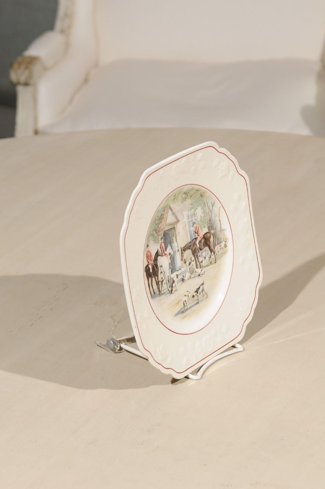 English Wedgwood & Co Early 20th Century Decorative Plate with Country Scene In Good Condition In Atlanta, GA