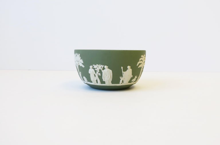English Wedgwood Jasperware Bowl or Planter Cachepot Jardinière Neoclassical For Sale 8