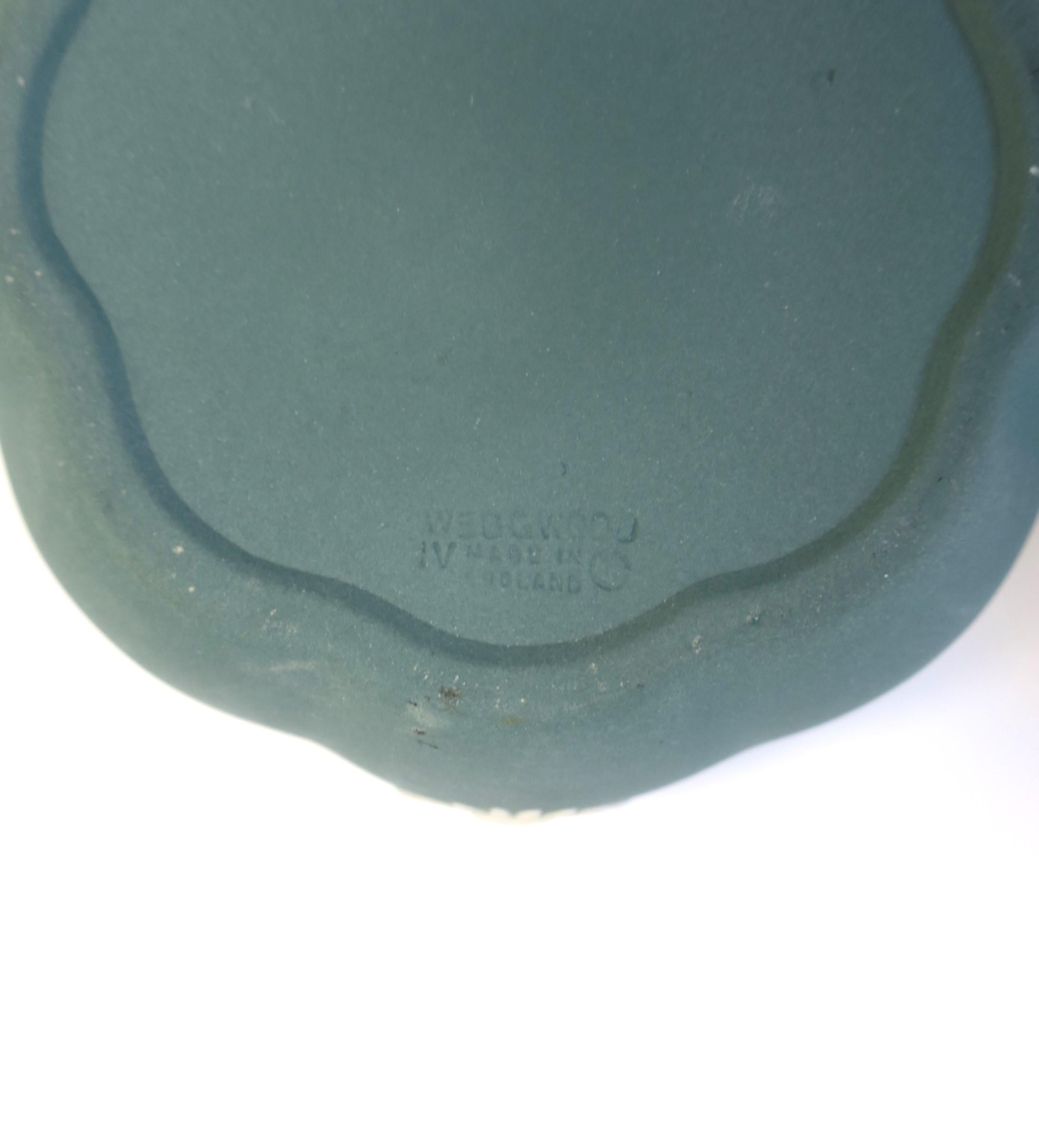 English Wedgwood Jasperware Box Neoclassical Style 1