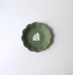 English Wedgwood Jasperware Dish Neoclassical with Scalloped Edge