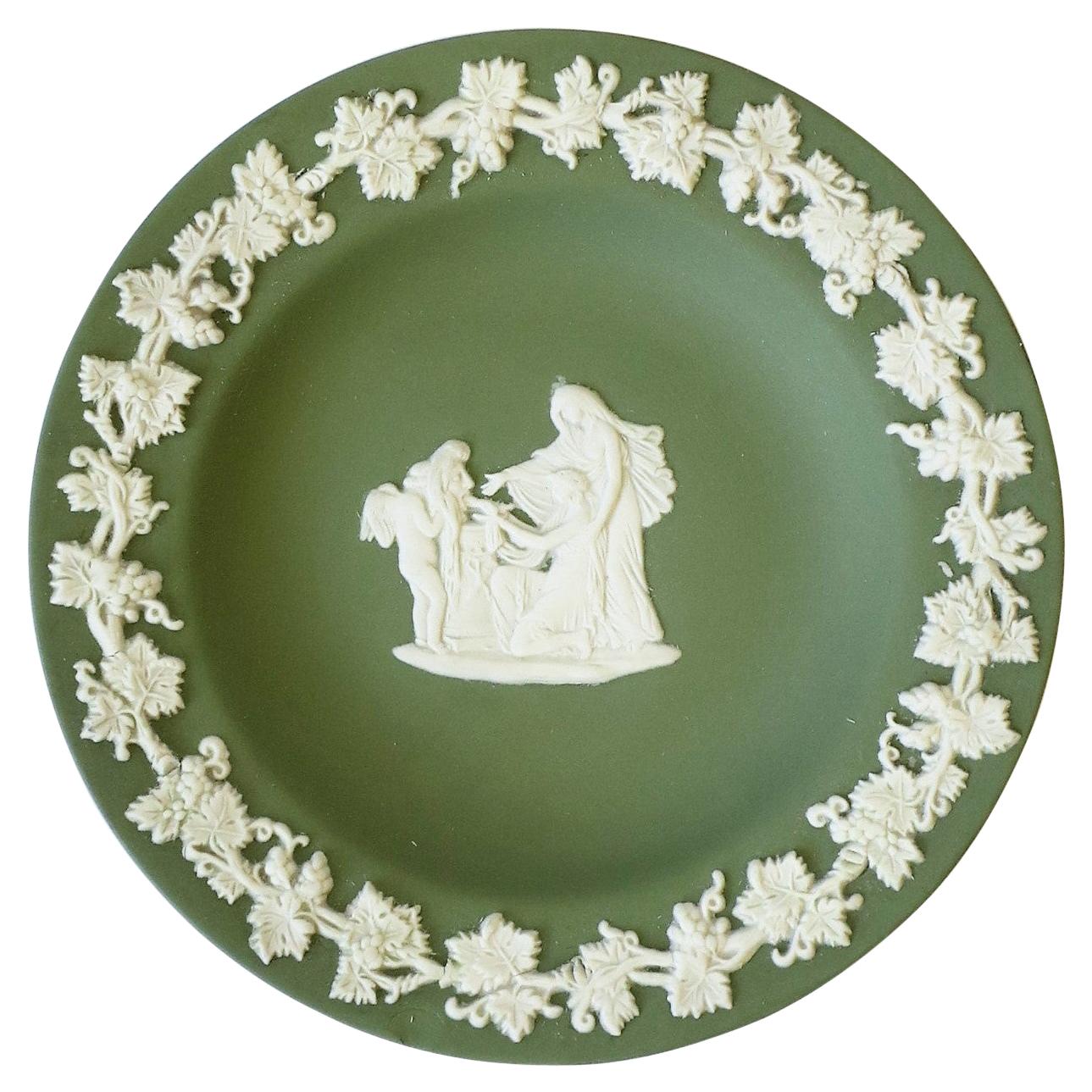 English Wedgwood Jasperware Jewelry Dish with Neoclassical Design