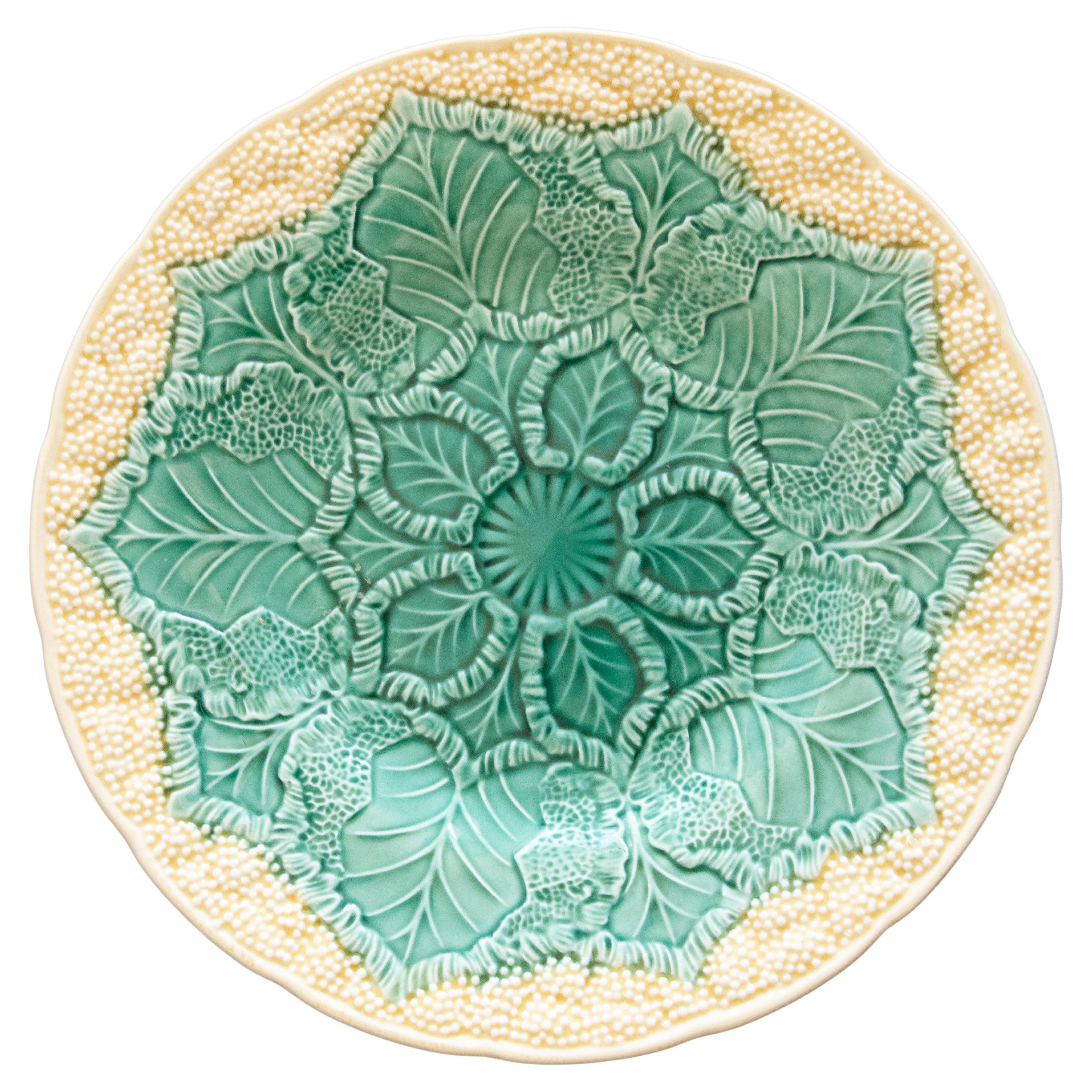 English Wedgwood Majolica Green Cauliflower Plate, Dated 1952 en vente