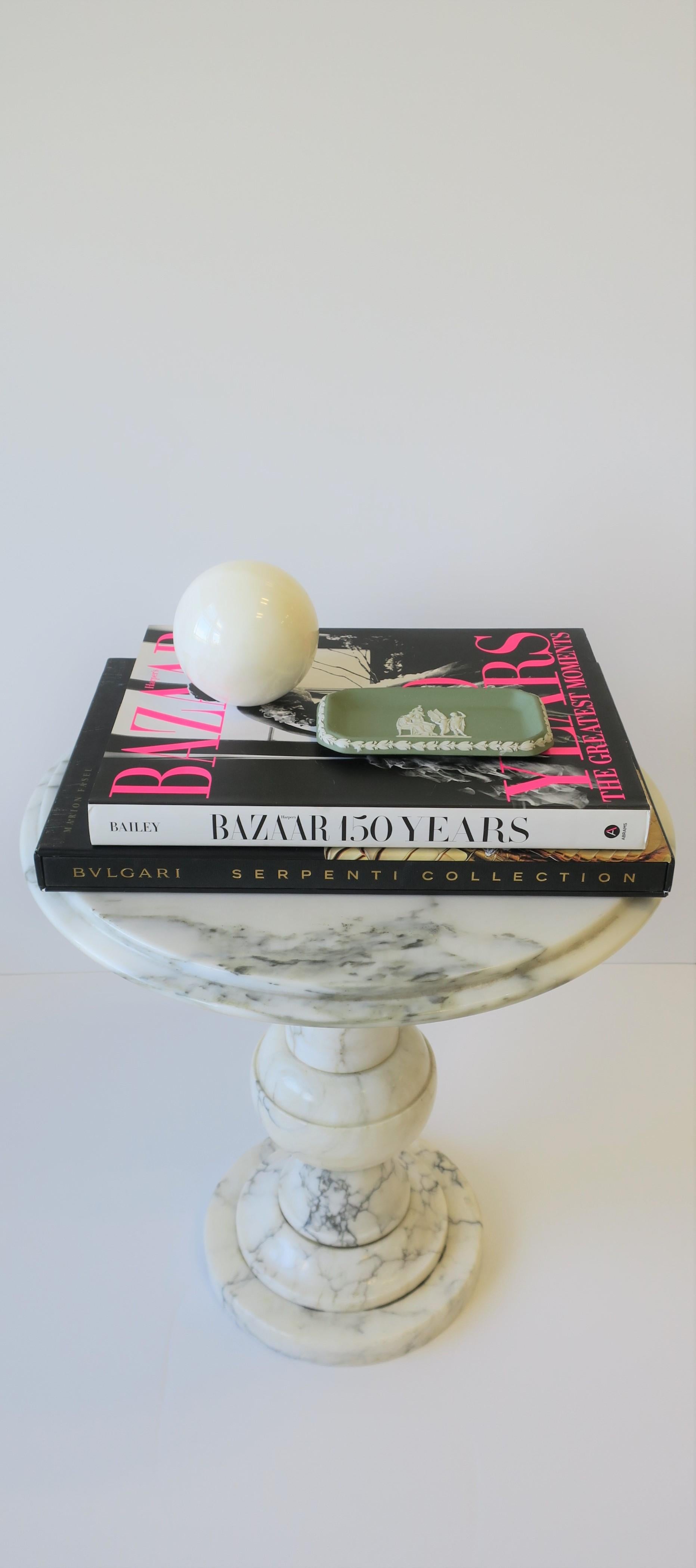 English Wedgwood Matte Jasperware Jewelry Dish with Neoclassical Design 4