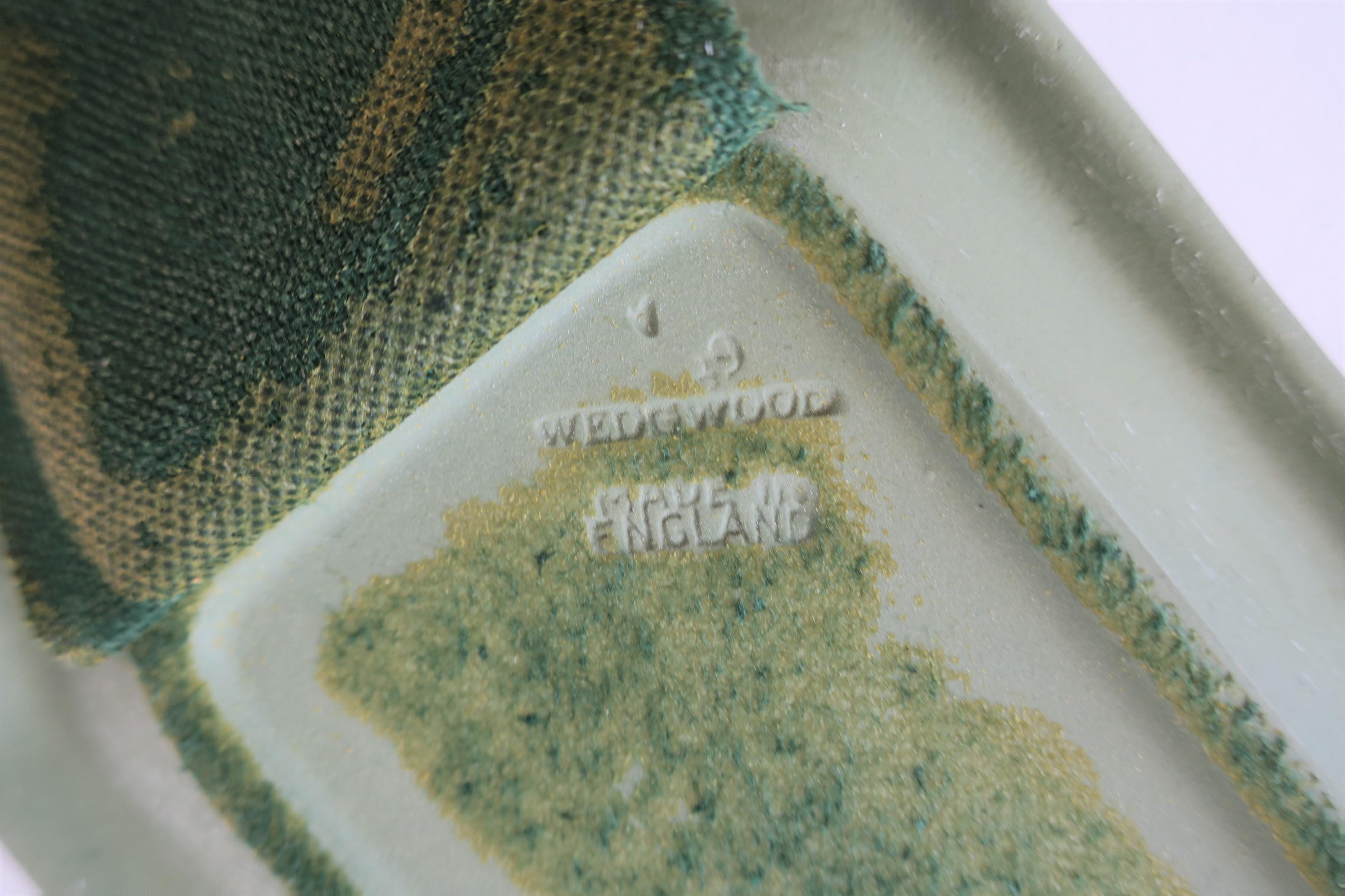 English Wedgwood Matte Jasperware Jewelry Dish with Neoclassical Design 7