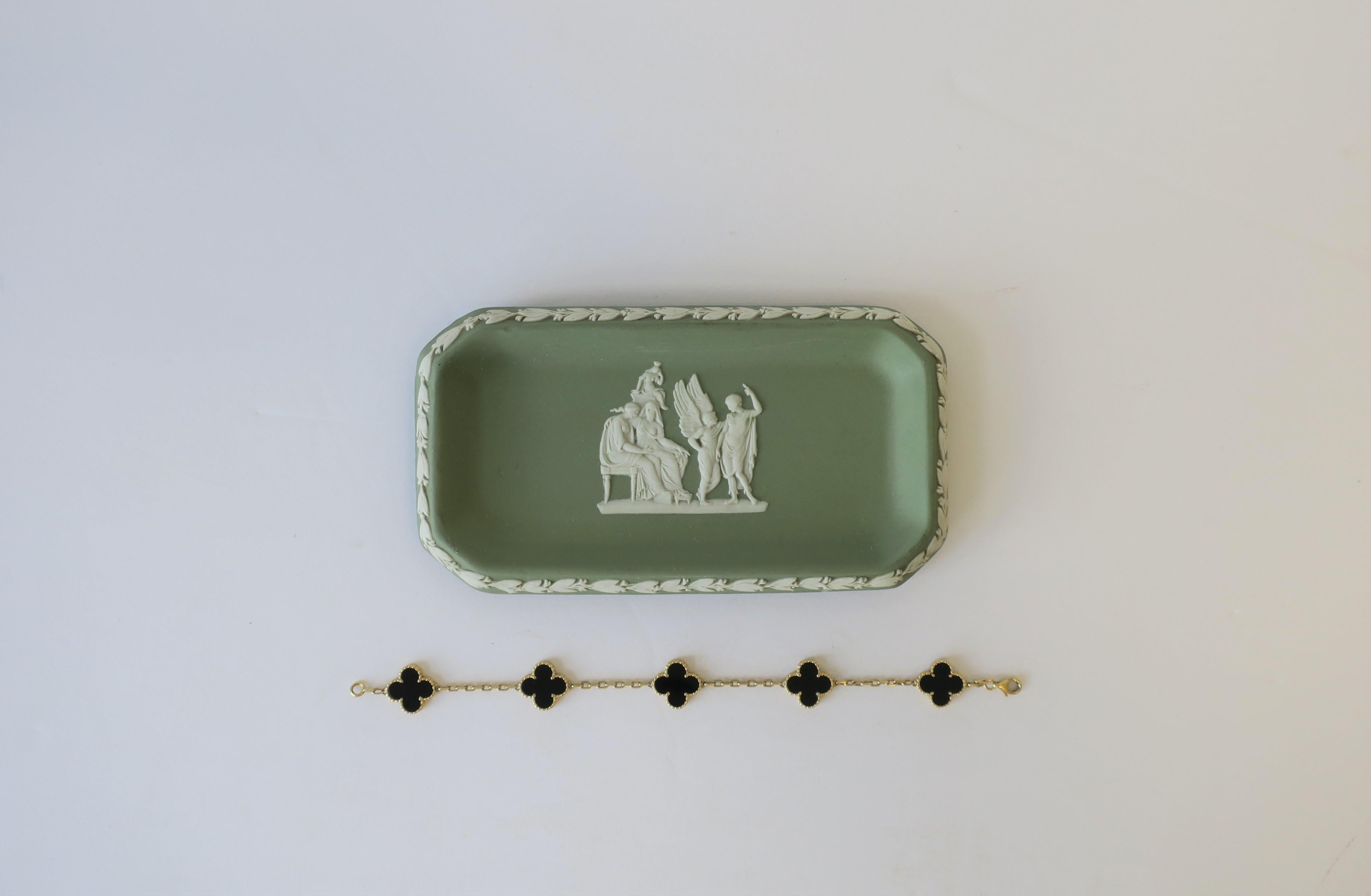 English Wedgwood Matte Jasperware Jewelry Dish with Neoclassical Design 1