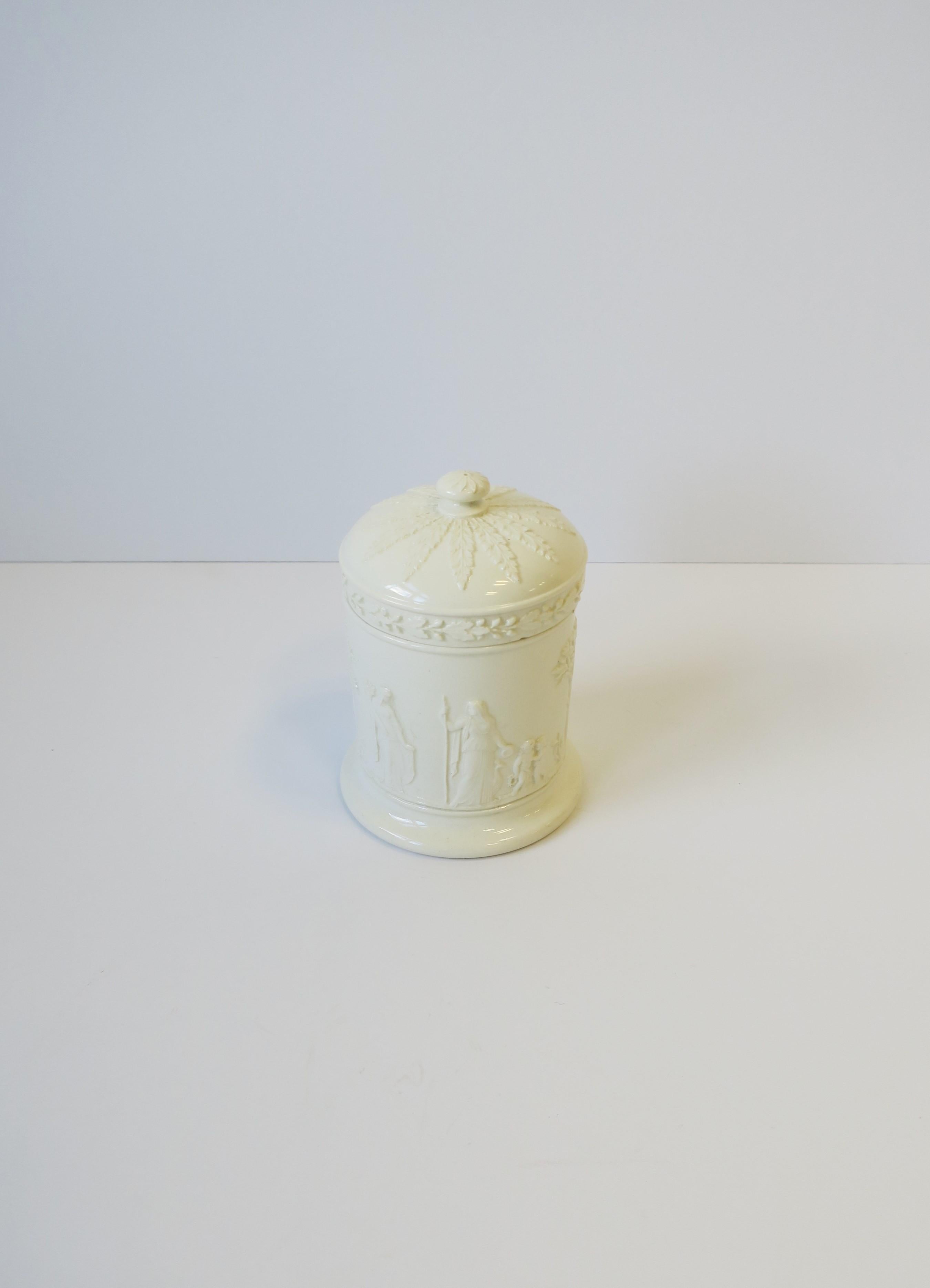 English Wedgwood Neoclassical White Box Jar with Lid 3