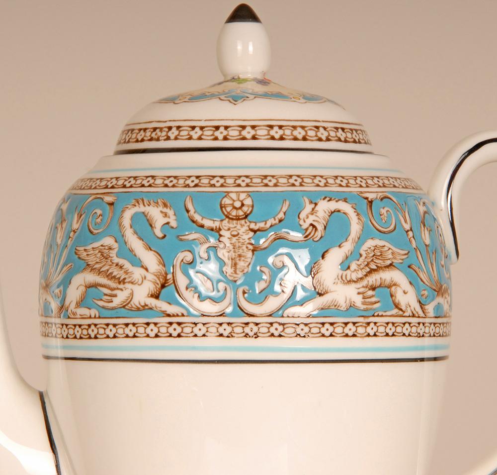 Englisches Wedgwood Teeservice Etruskisches Reich Knochenporzellan Porzellan Türkis 15 Stück (Klassisch-römisch) im Angebot