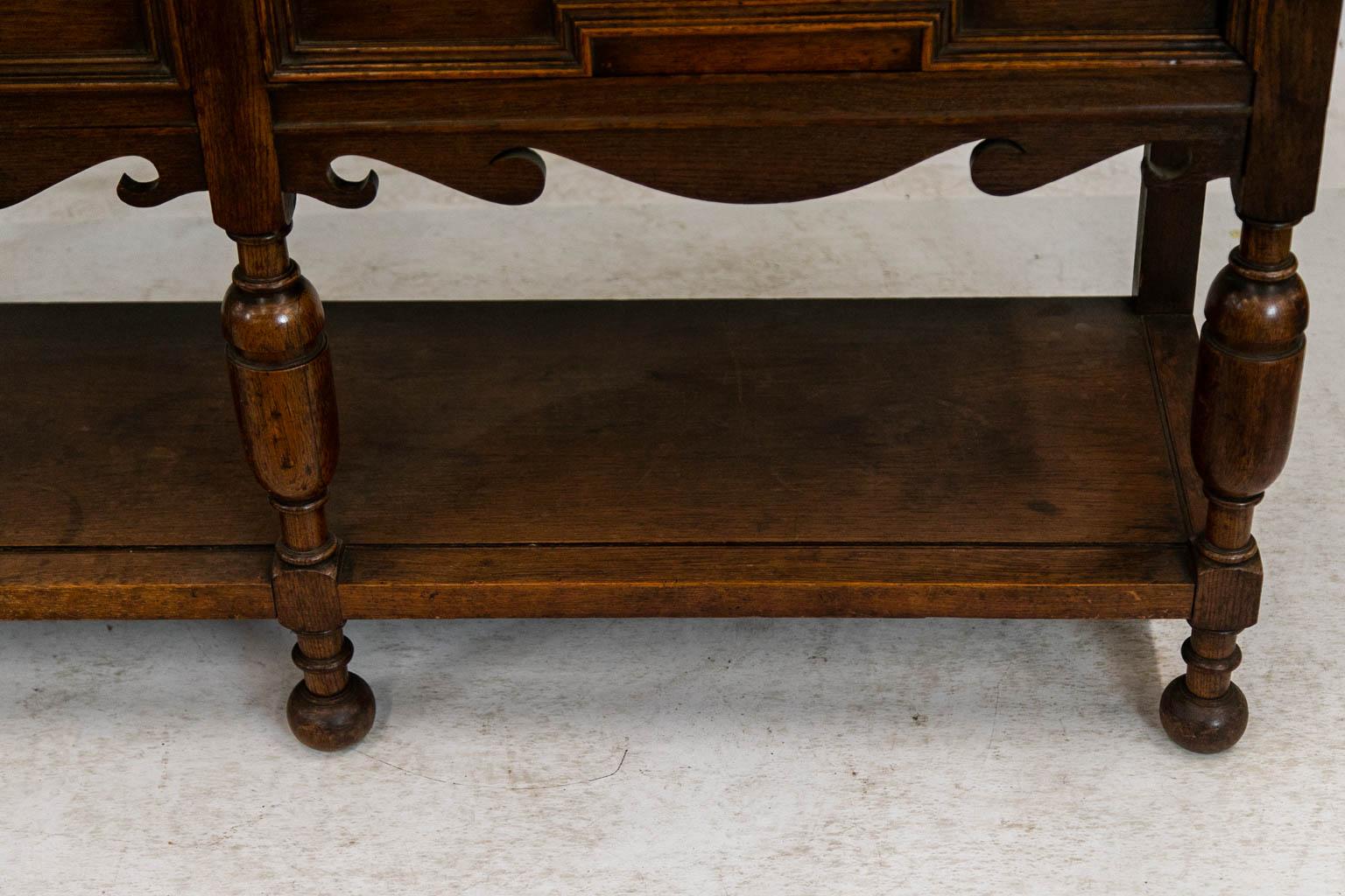 English Welsh Dresser In Good Condition In Wilson, NC