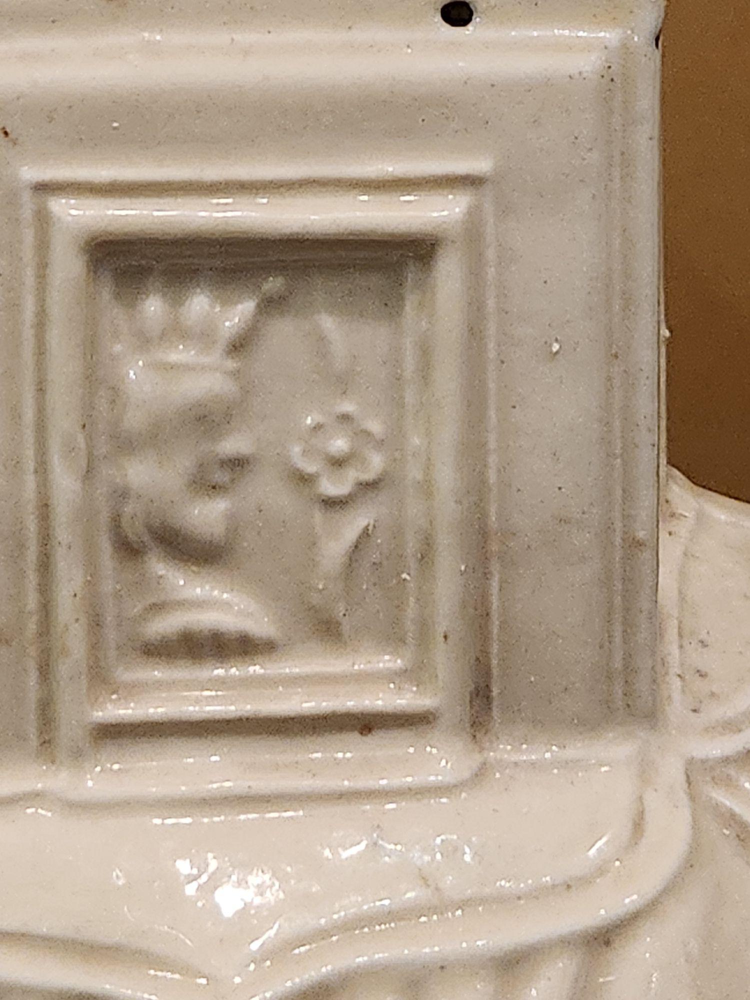 Georgian English White Salt-glazed Stoneware Camel Teapot
