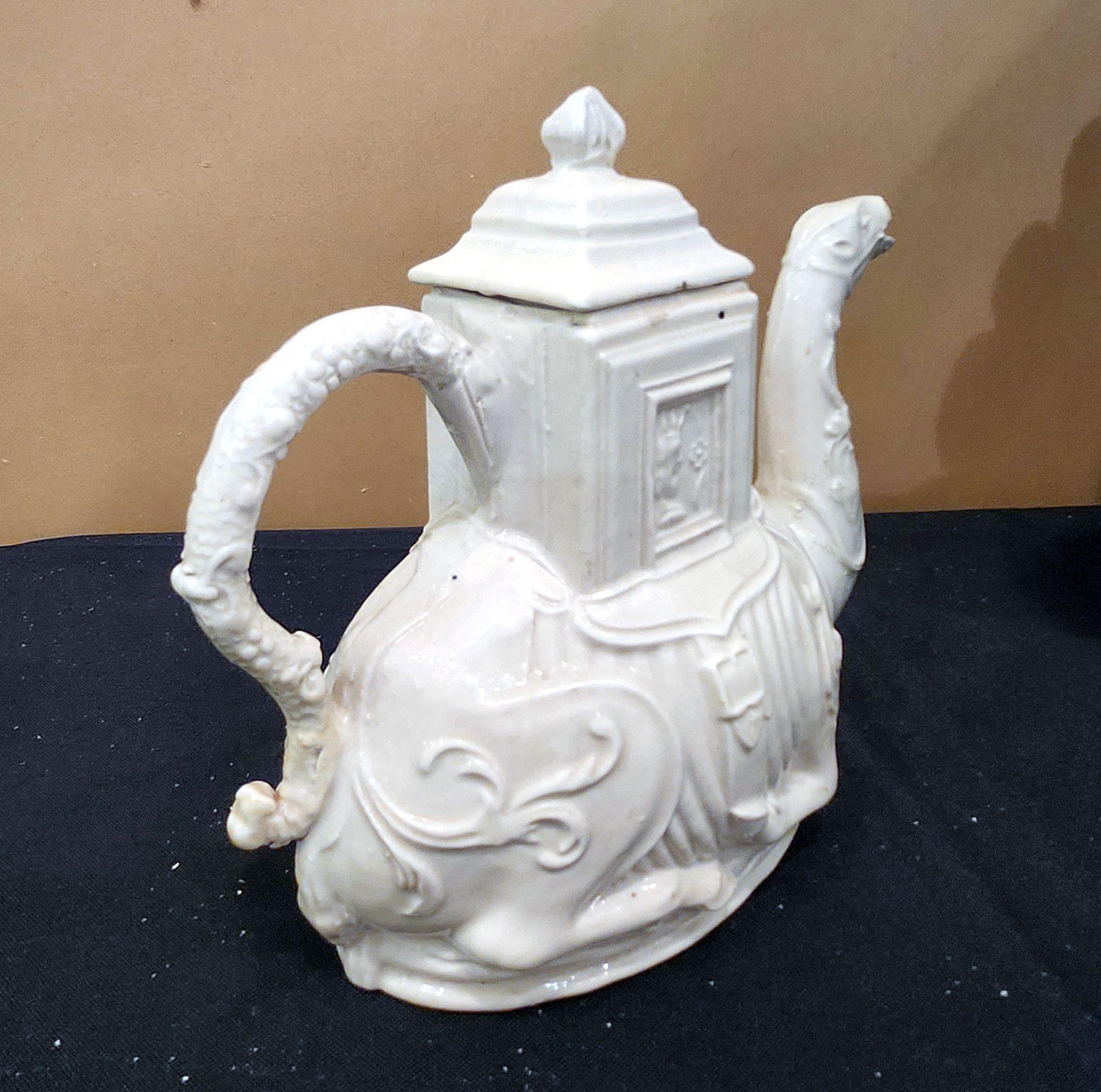 English White Salt-glazed Stoneware Camel Teapot In Good Condition In Downingtown, PA