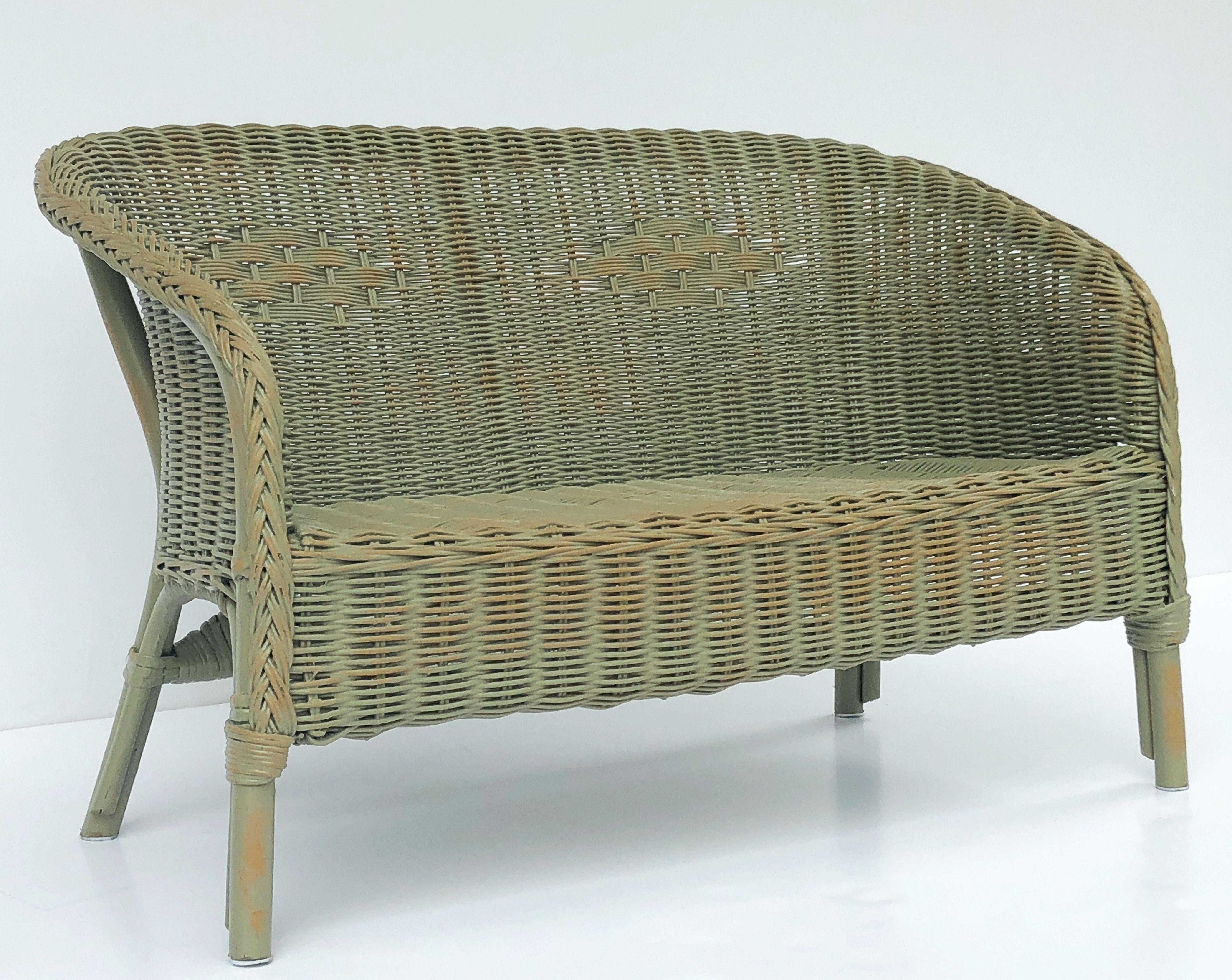 English Wicker Garden Childs Settee Bench Or Seat By Lloyd Loom For Sale At 1stdibs