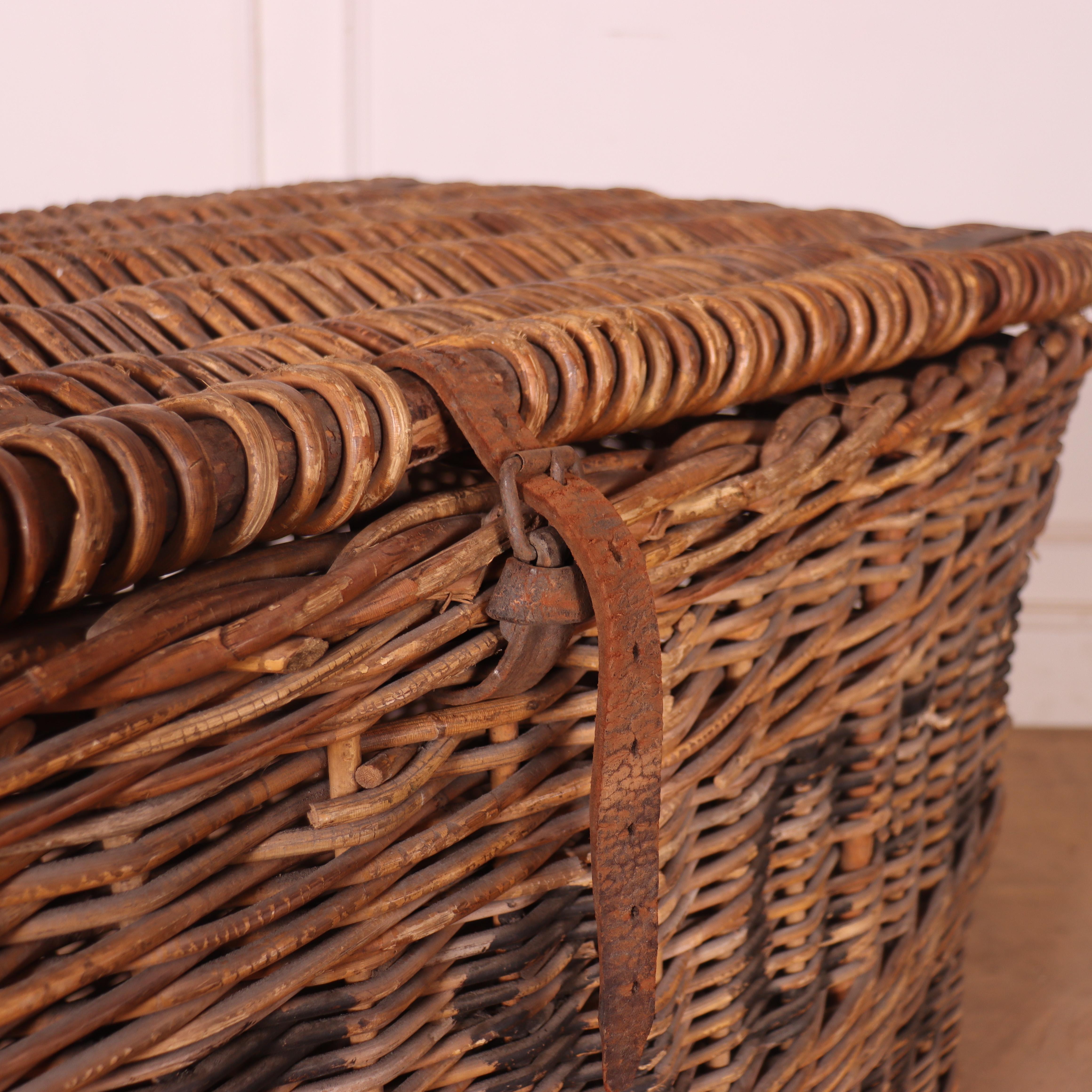 English Wicker Mill Basket In Good Condition In Leamington Spa, Warwickshire