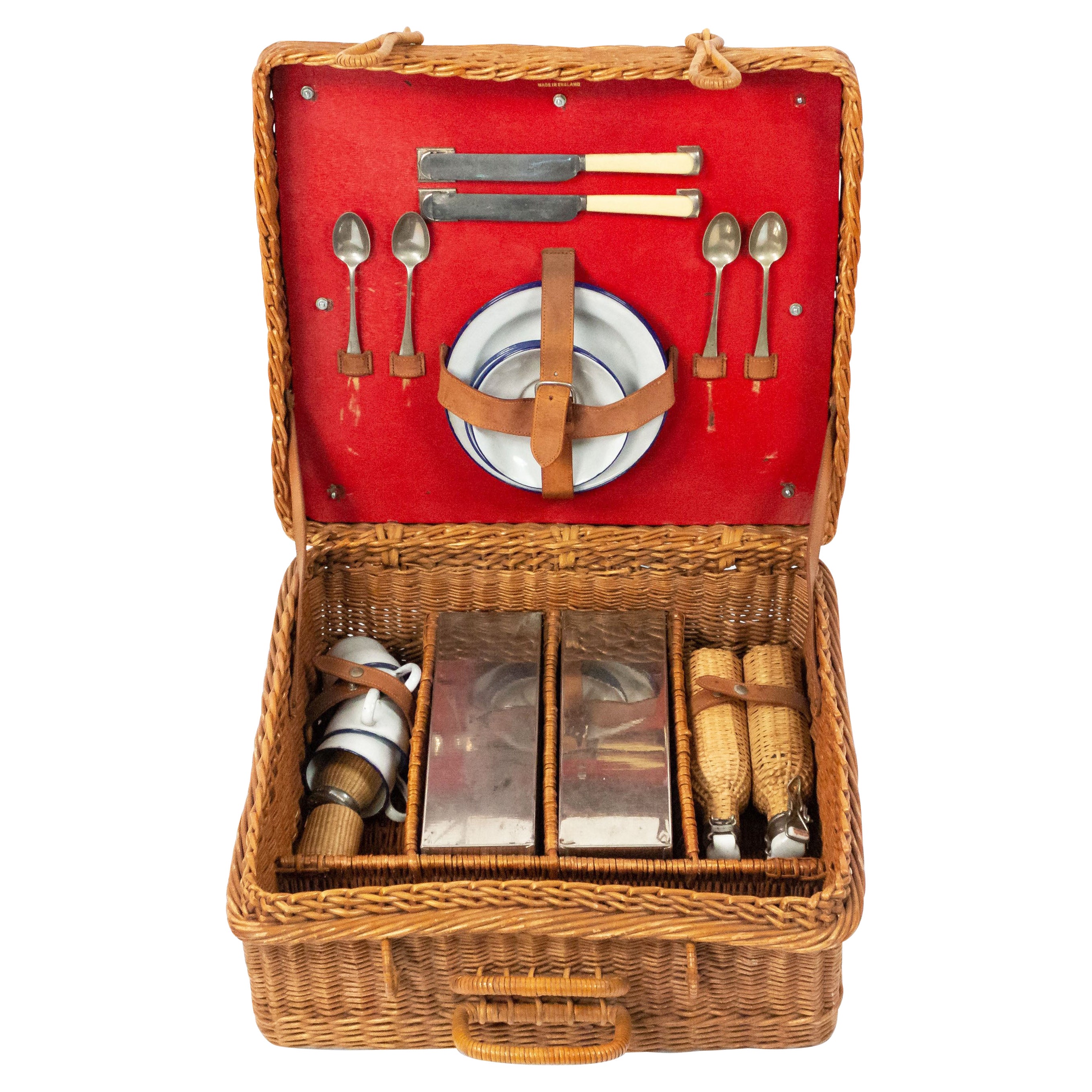 English Wicker Picnic Basket