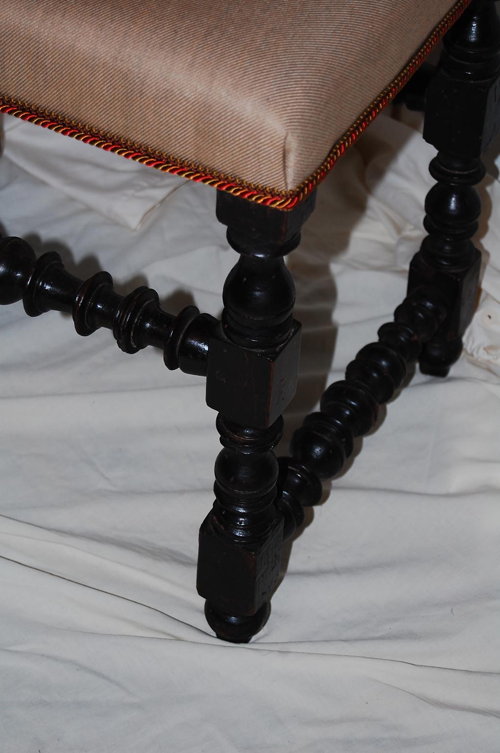 English William and Mary Period Upholstered Stool Turned Legs and Stretchers In Good Condition For Sale In Wells, ME