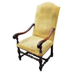 English William and Mary Period Walnut Carved and Turned Lounging Chair