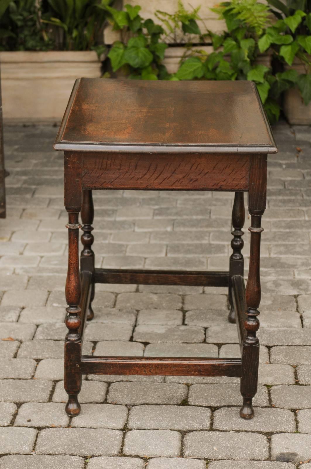 English William and Mary Style 1900s Oak Side Table with Drawer and Turned Legs 5