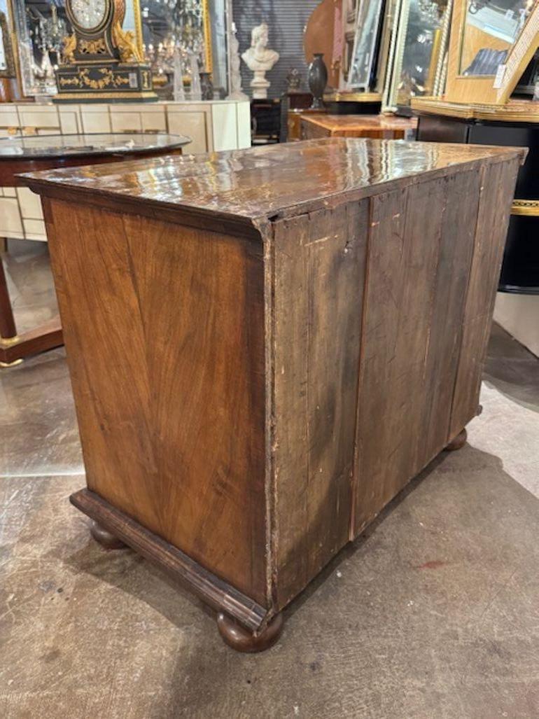 English William and Mary Walnut Chest For Sale 1