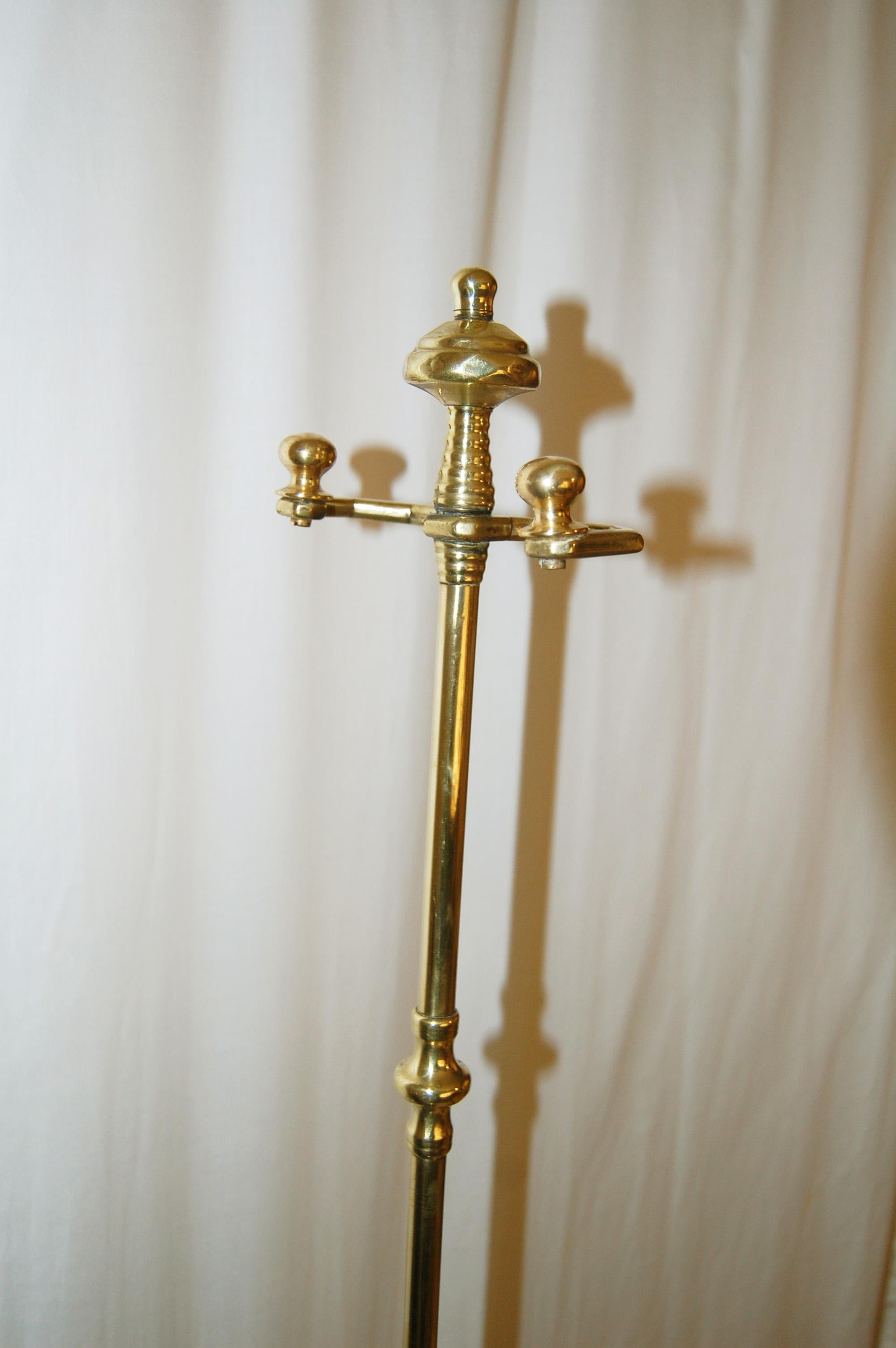 19th Century English William IV Brass Pierced  Fender with Removable Fire Tool Stanchions For Sale