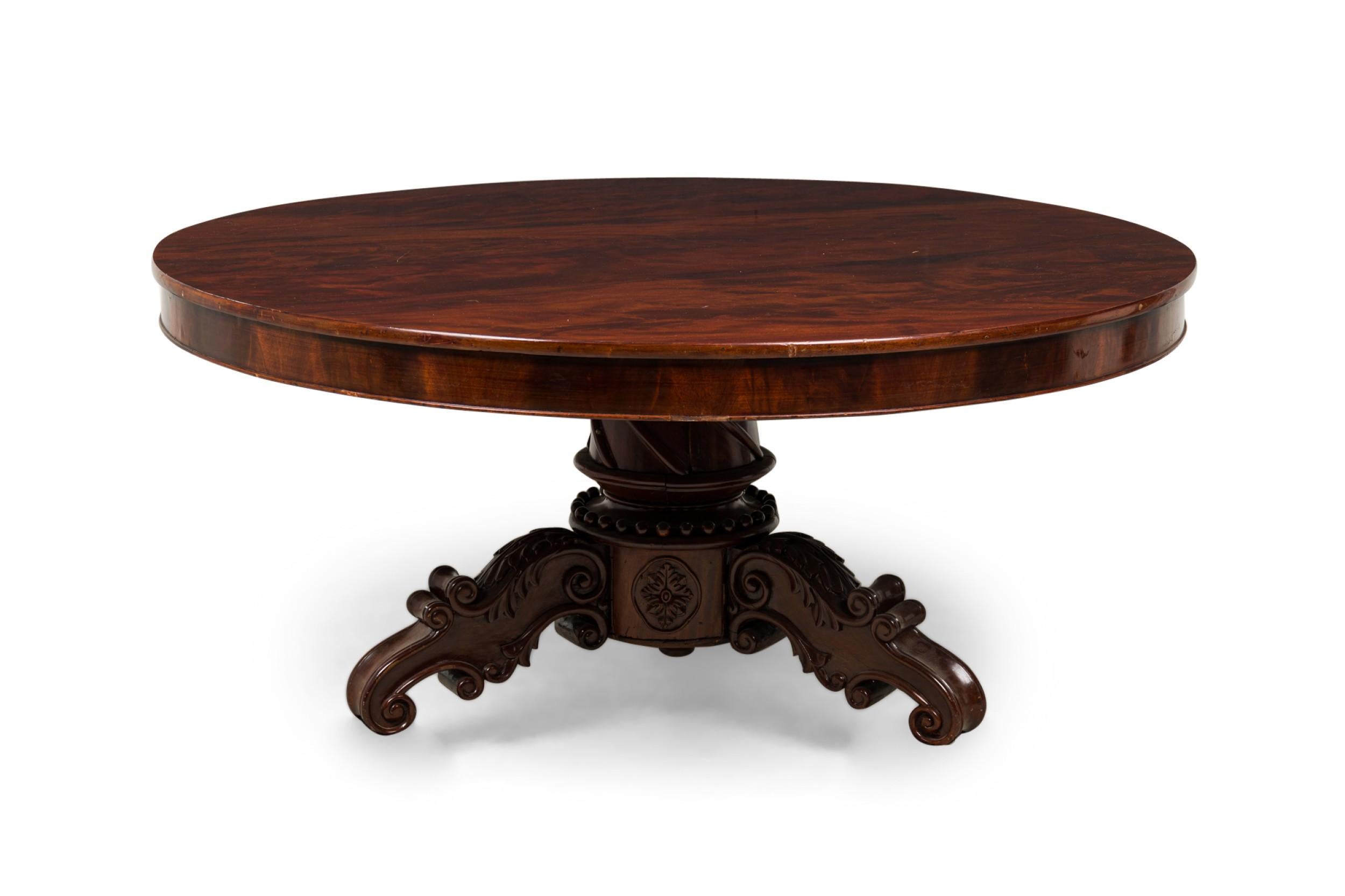 British English William IV Circular Mahogany Veneer Center / Dining Table For Sale
