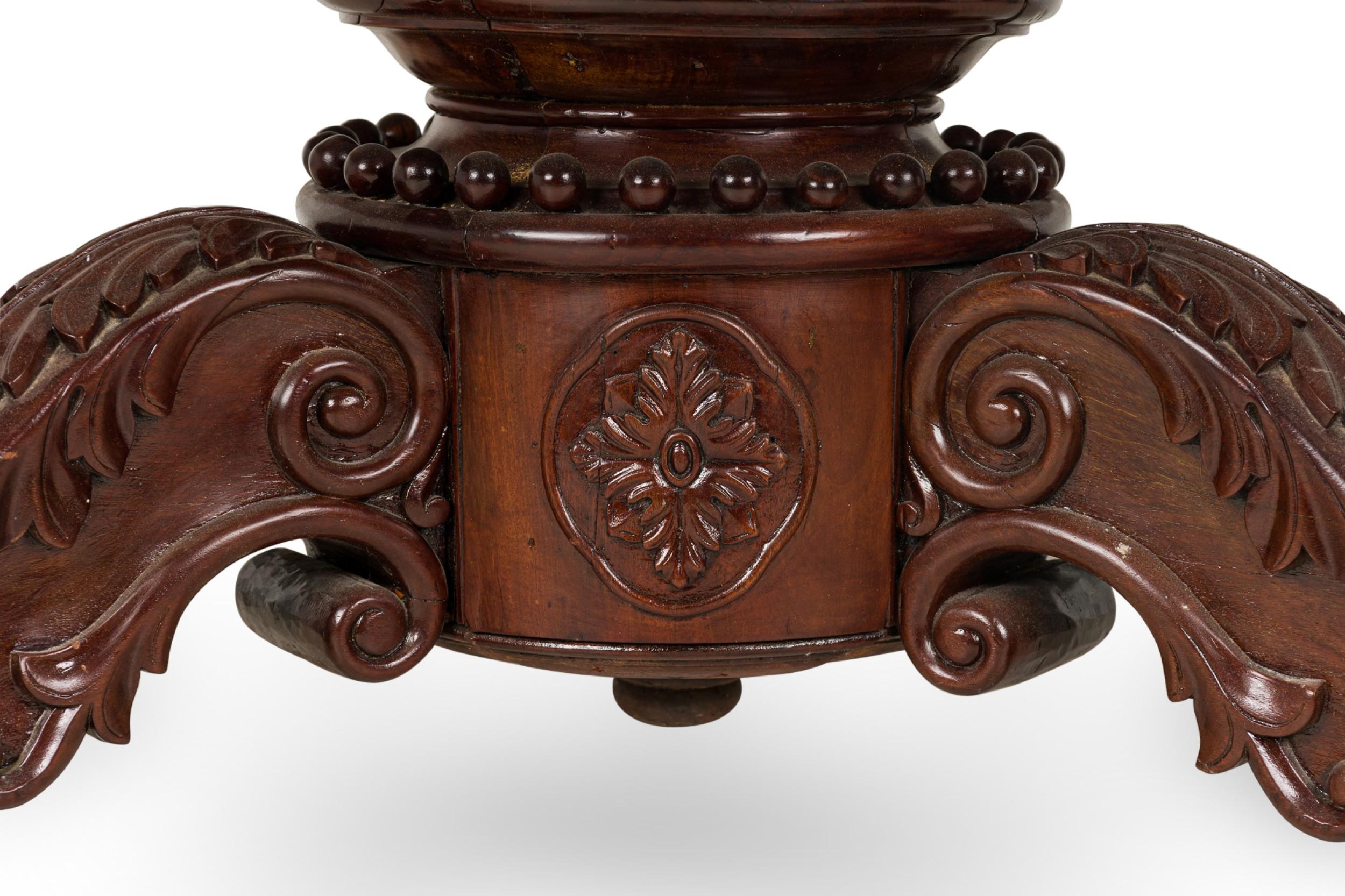 English William IV Circular Mahogany Veneer Center / Dining Table For Sale 3