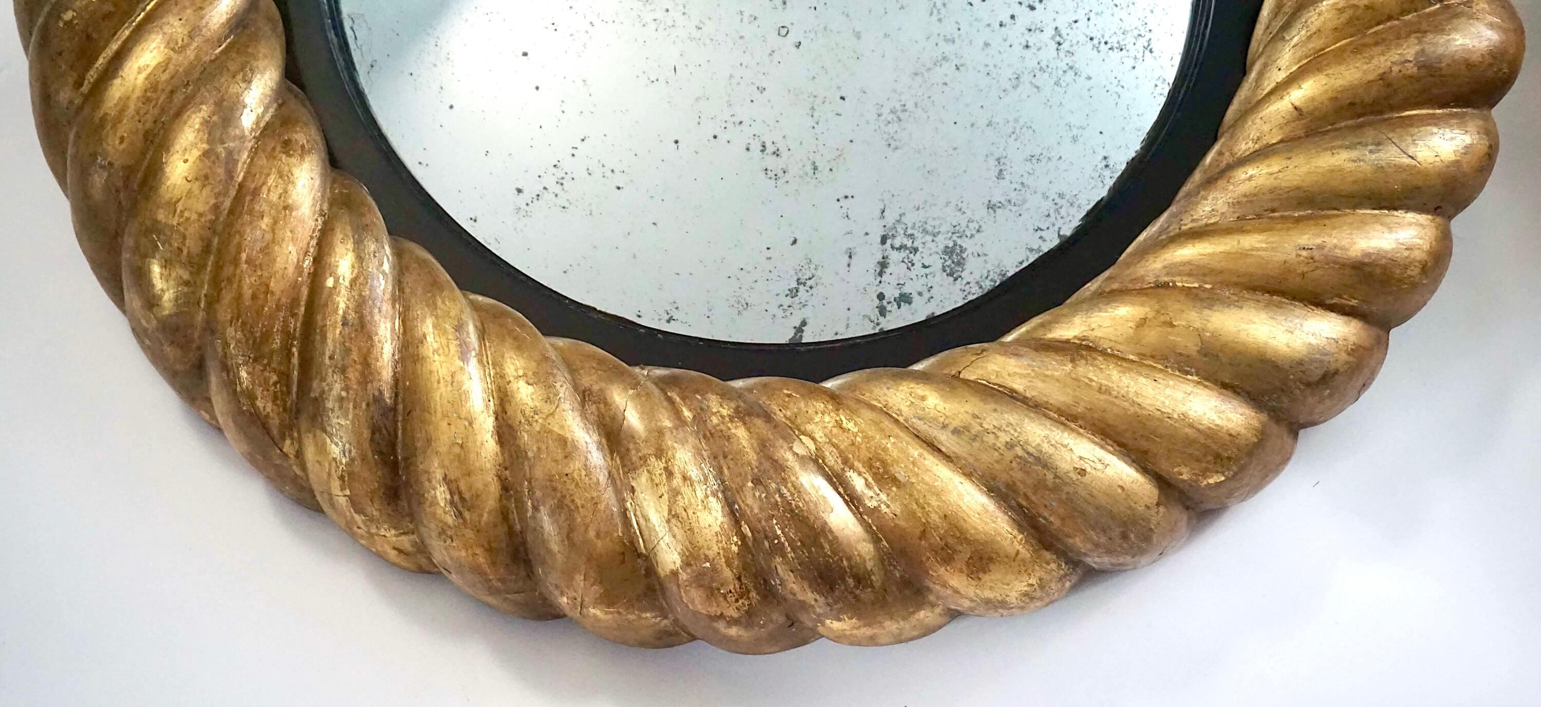 English William IV Giltwood Convex Mirrors of Unusual Form, Pair, circa 1830 For Sale 2