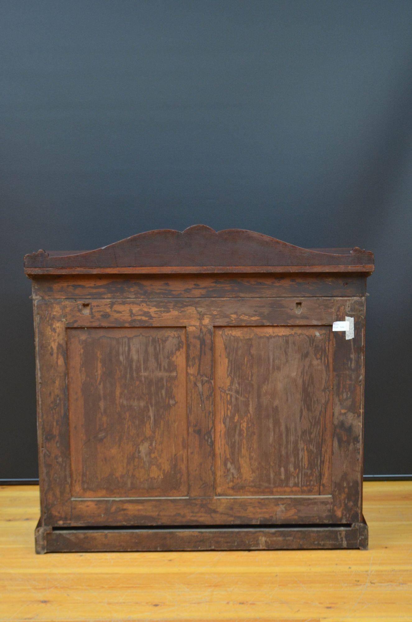 English William IV Mahogany Chiffonier Sideboard For Sale 11