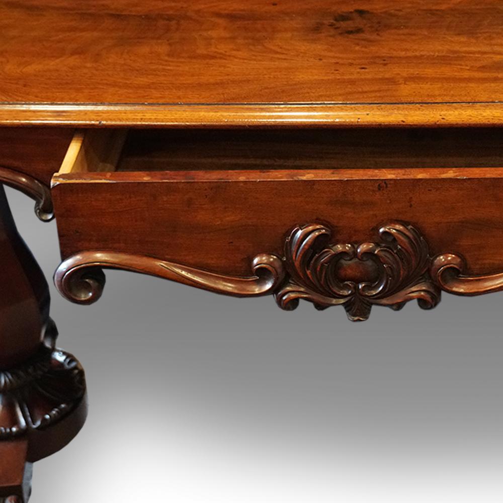 Mid-19th Century English William IV Mahogany Gentlemans Country House Library Table, circa 1830