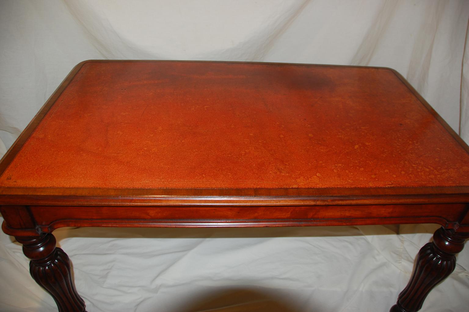 English William IV Mahogany Leather Top Writing Table In Good Condition In Wells, ME