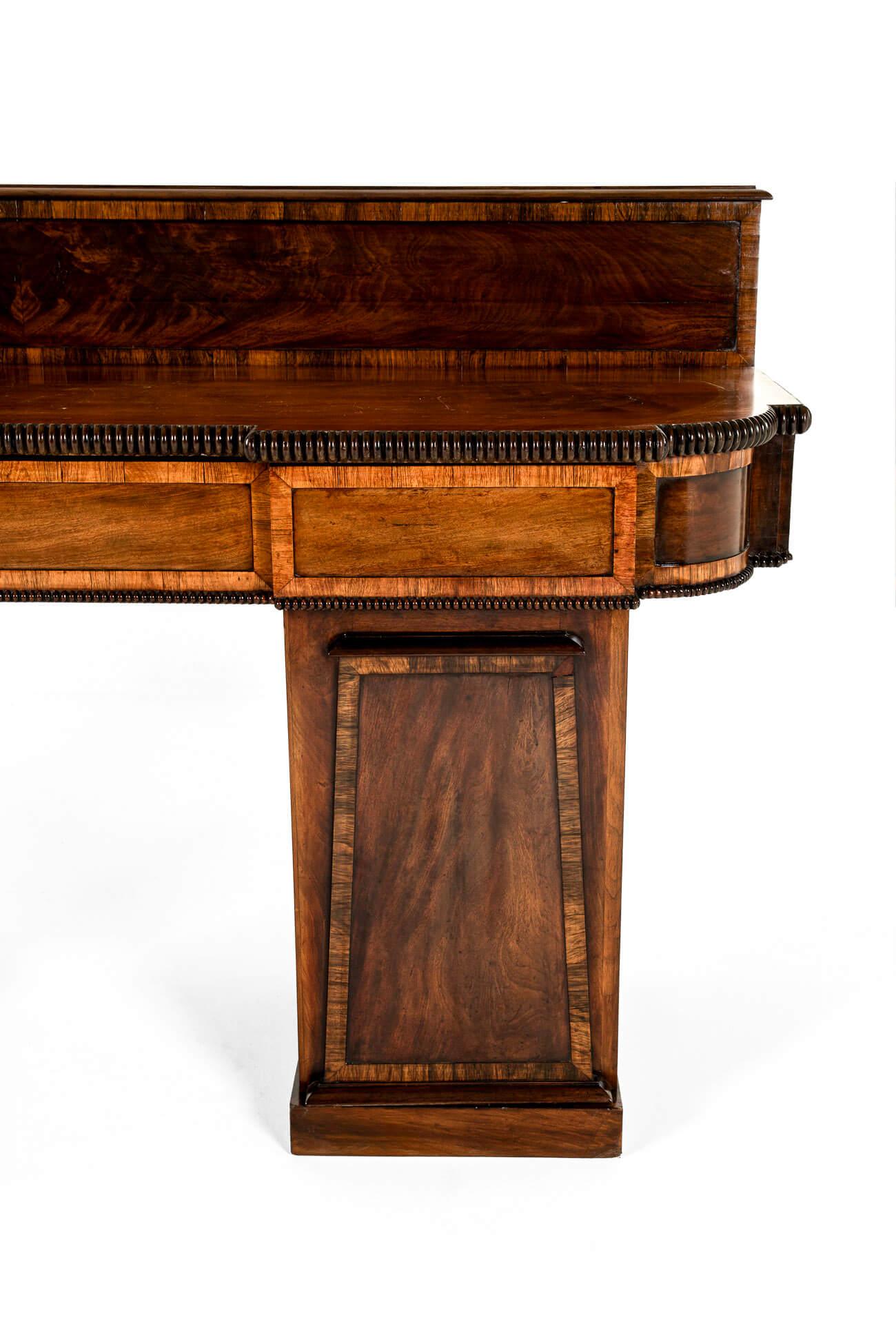 English William IV Mahogany Serving Table For Sale 1