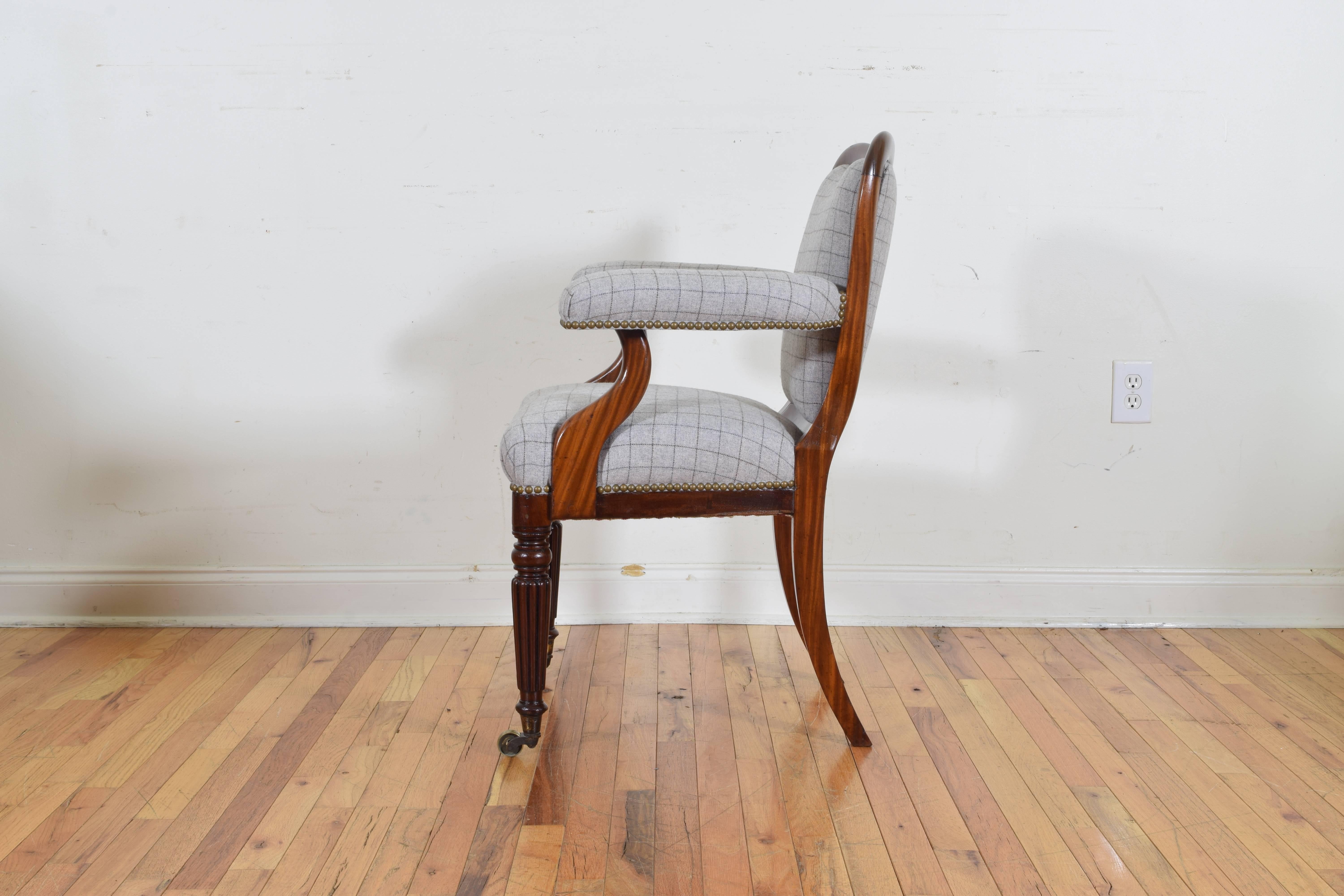 English William IV Period Mahogany and Upholstered Armchair, circa 1840 In Excellent Condition In Atlanta, GA