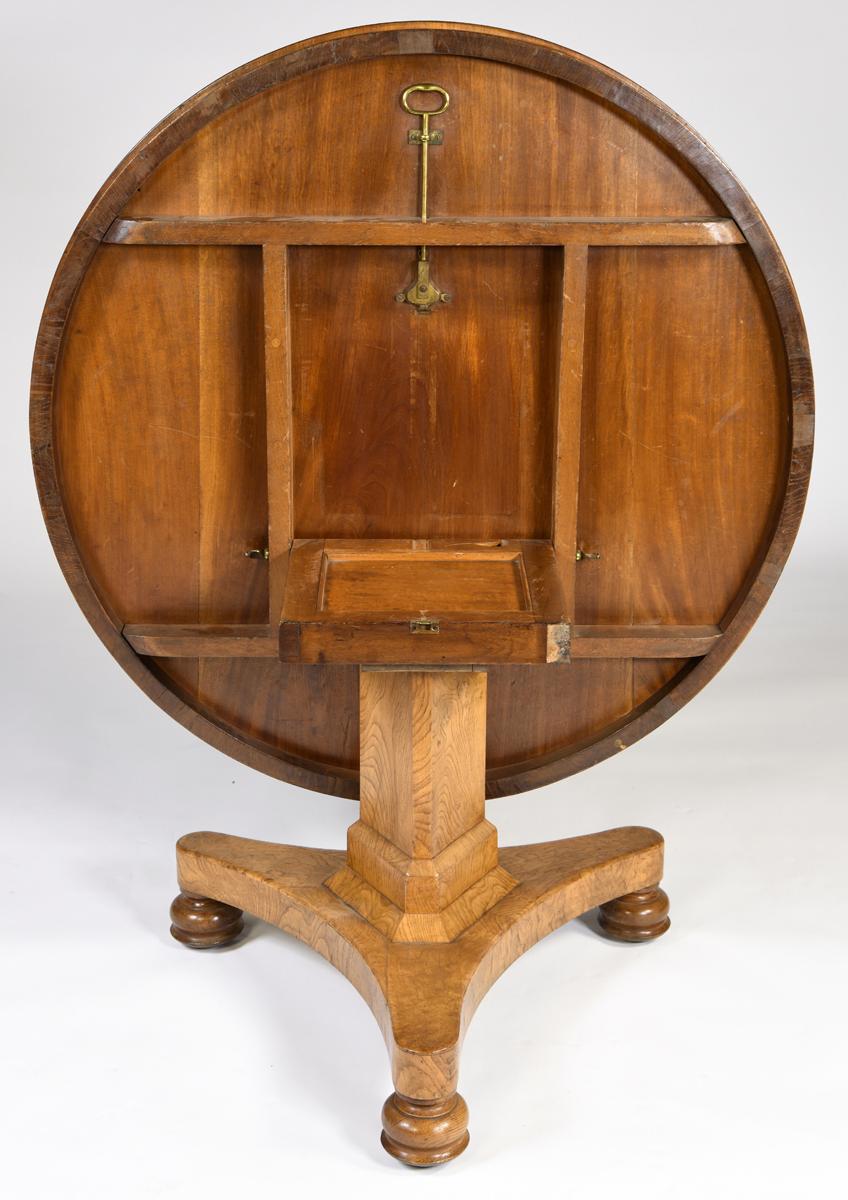 Hand-Crafted English William IV Period Pollard Oak Center Table, circa 1835