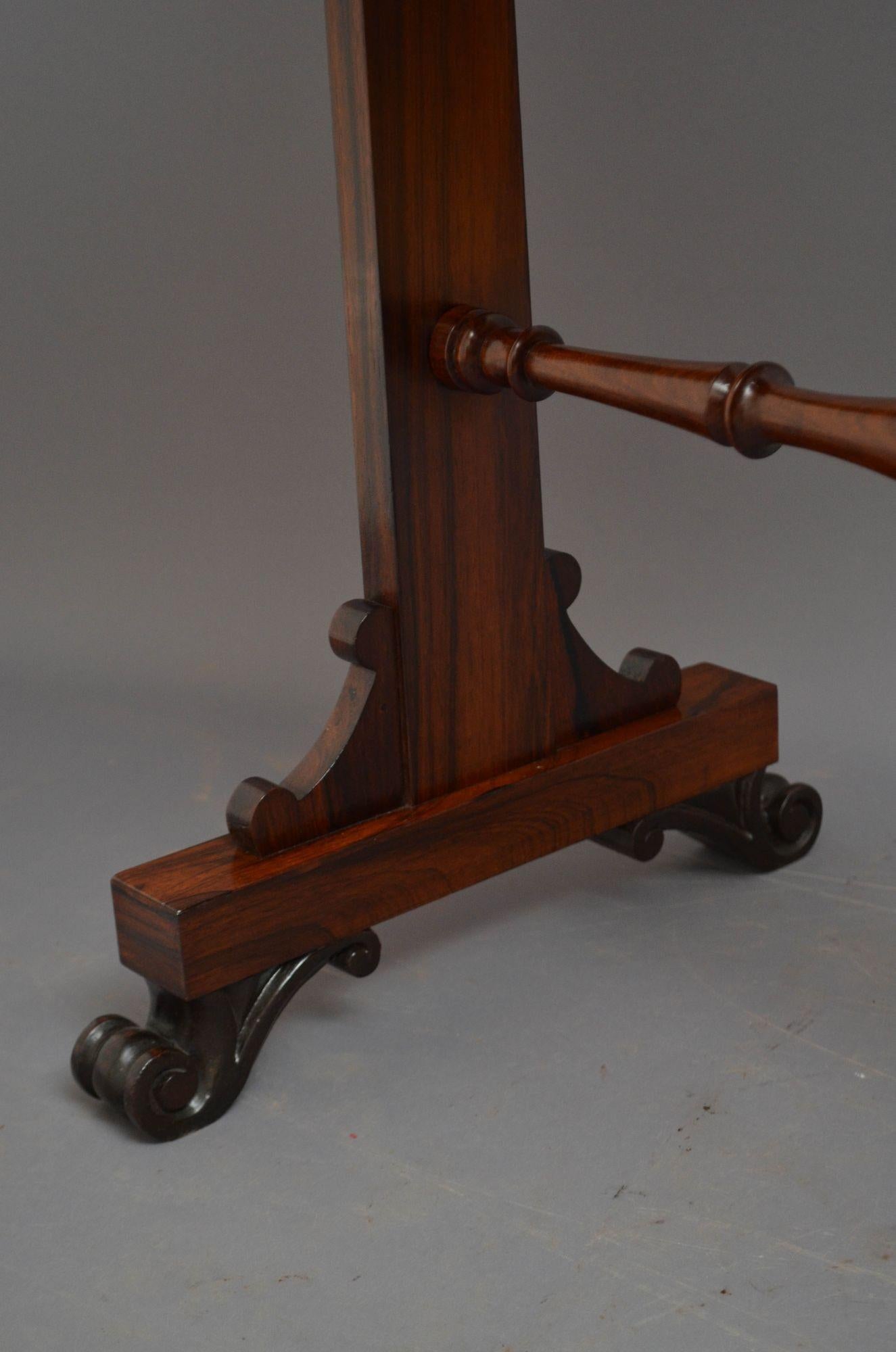 Table d'appoint anglaise William IV en bois de rose en vente 7