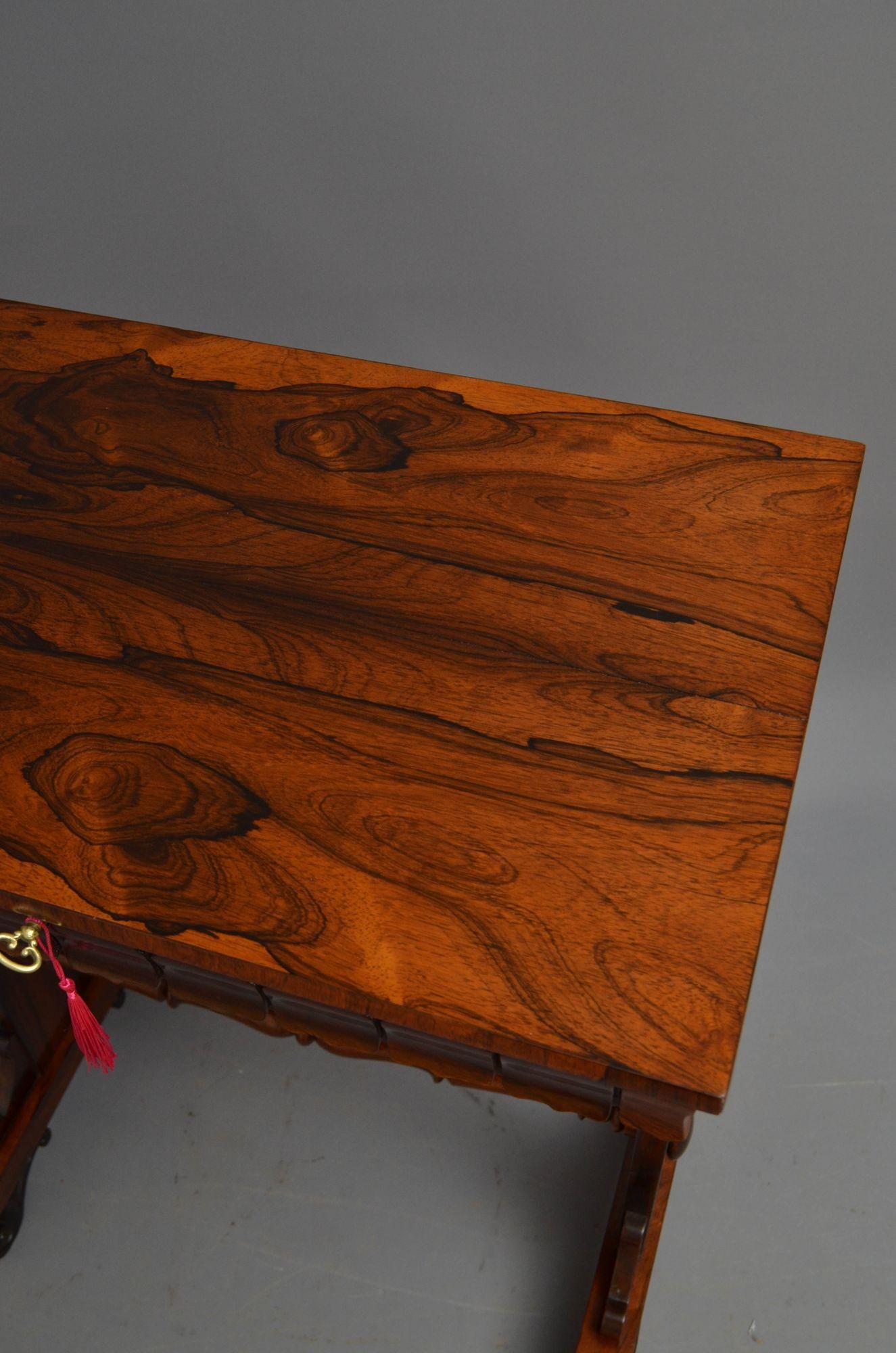 XIXe siècle Table d'appoint anglaise William IV en bois de rose en vente