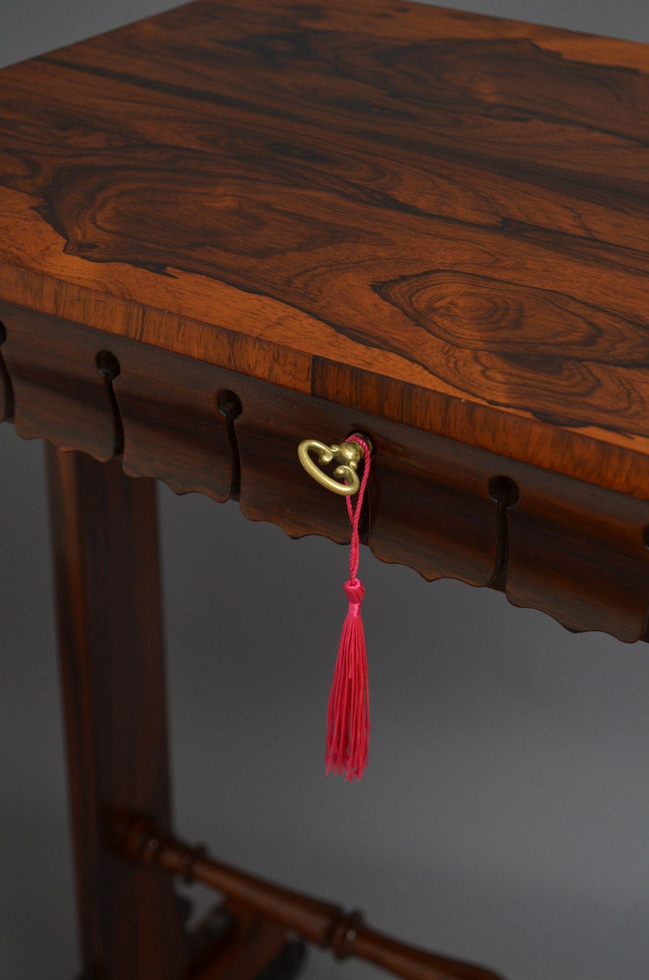 Table d'appoint anglaise William IV en bois de rose en vente 2